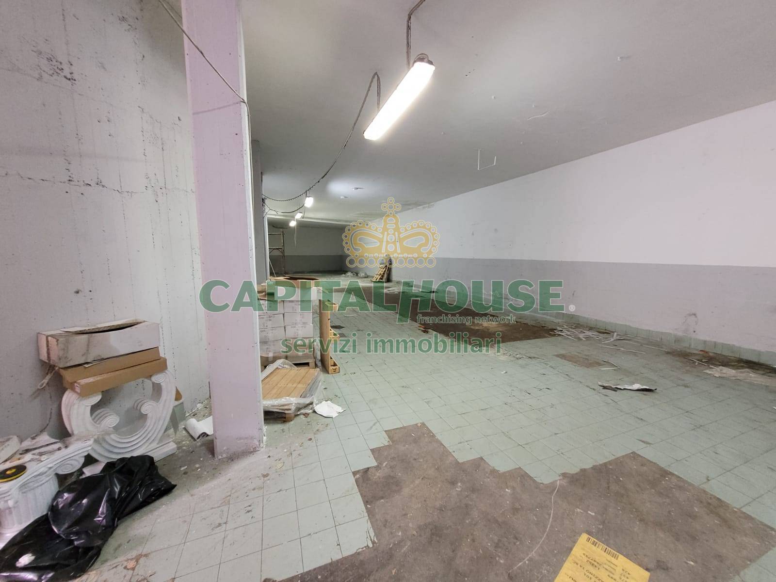 Commerciale in affitto a Siano