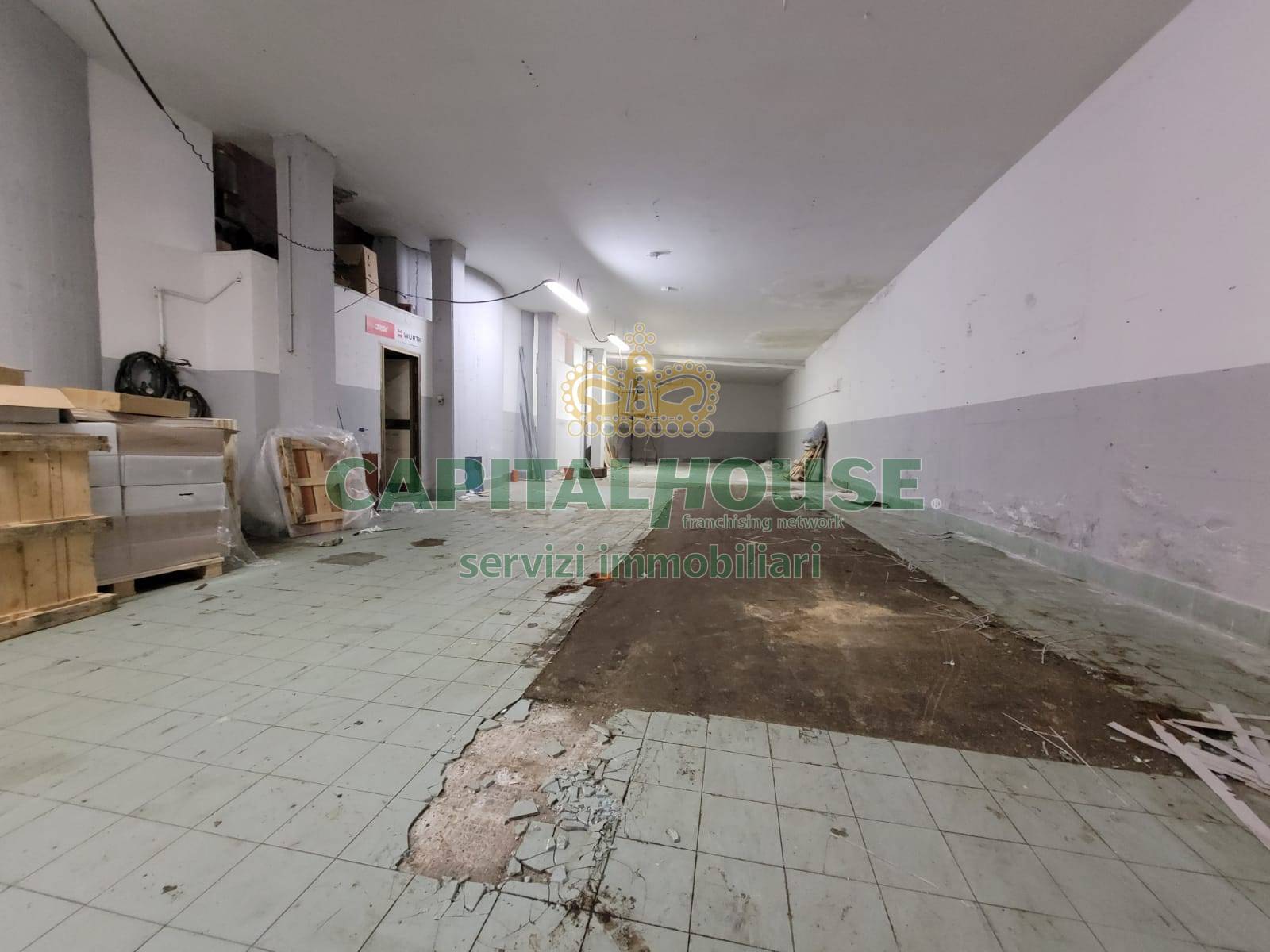 Commerciale in affitto a Siano