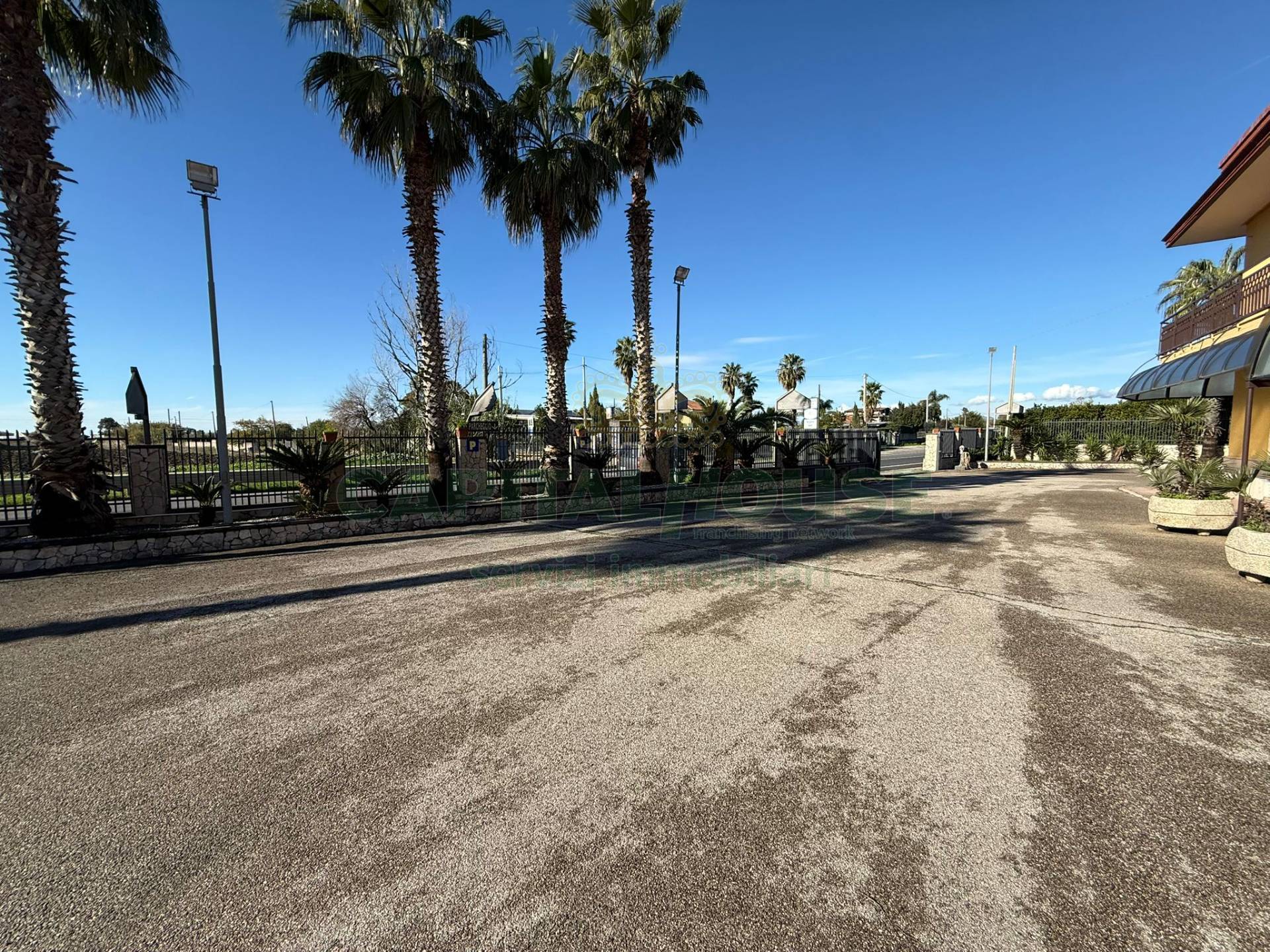 Commerciale in vendita a Eboli