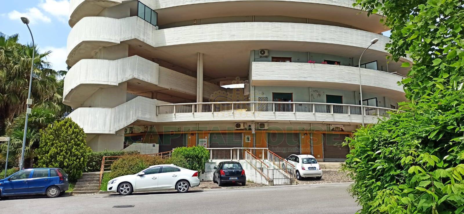 Commerciale in vendita a Mercato San Severino