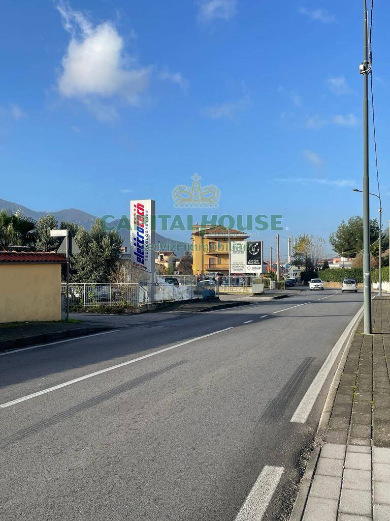 Attivit commerciale in affitto a Fisciano