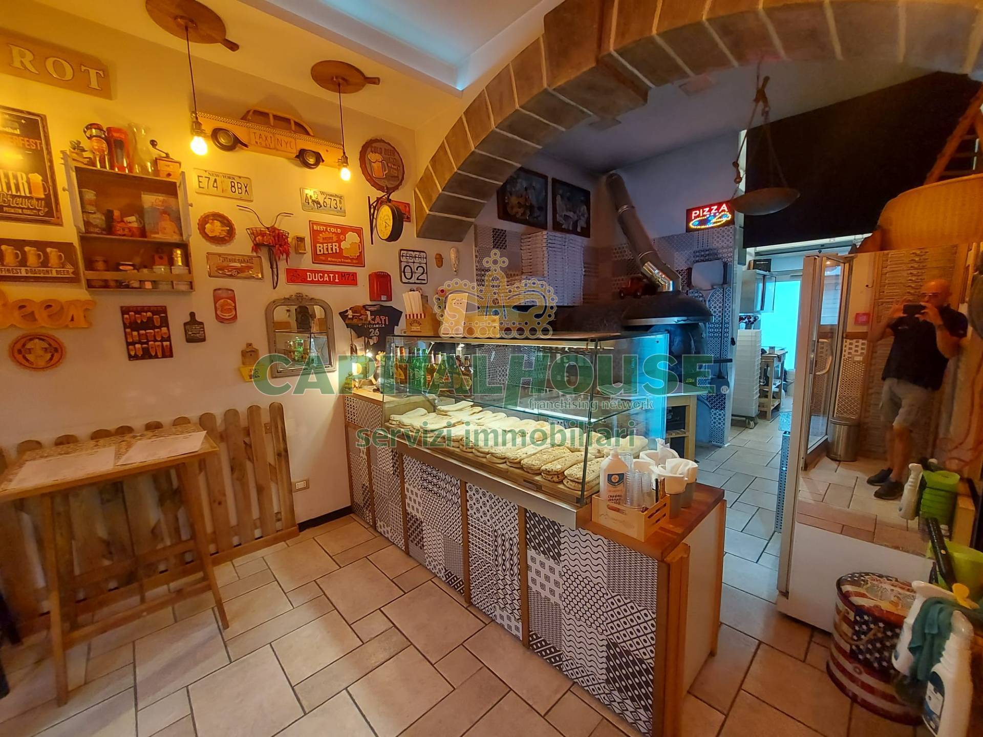 Attivit commerciale in vendita a Mercato San Severino