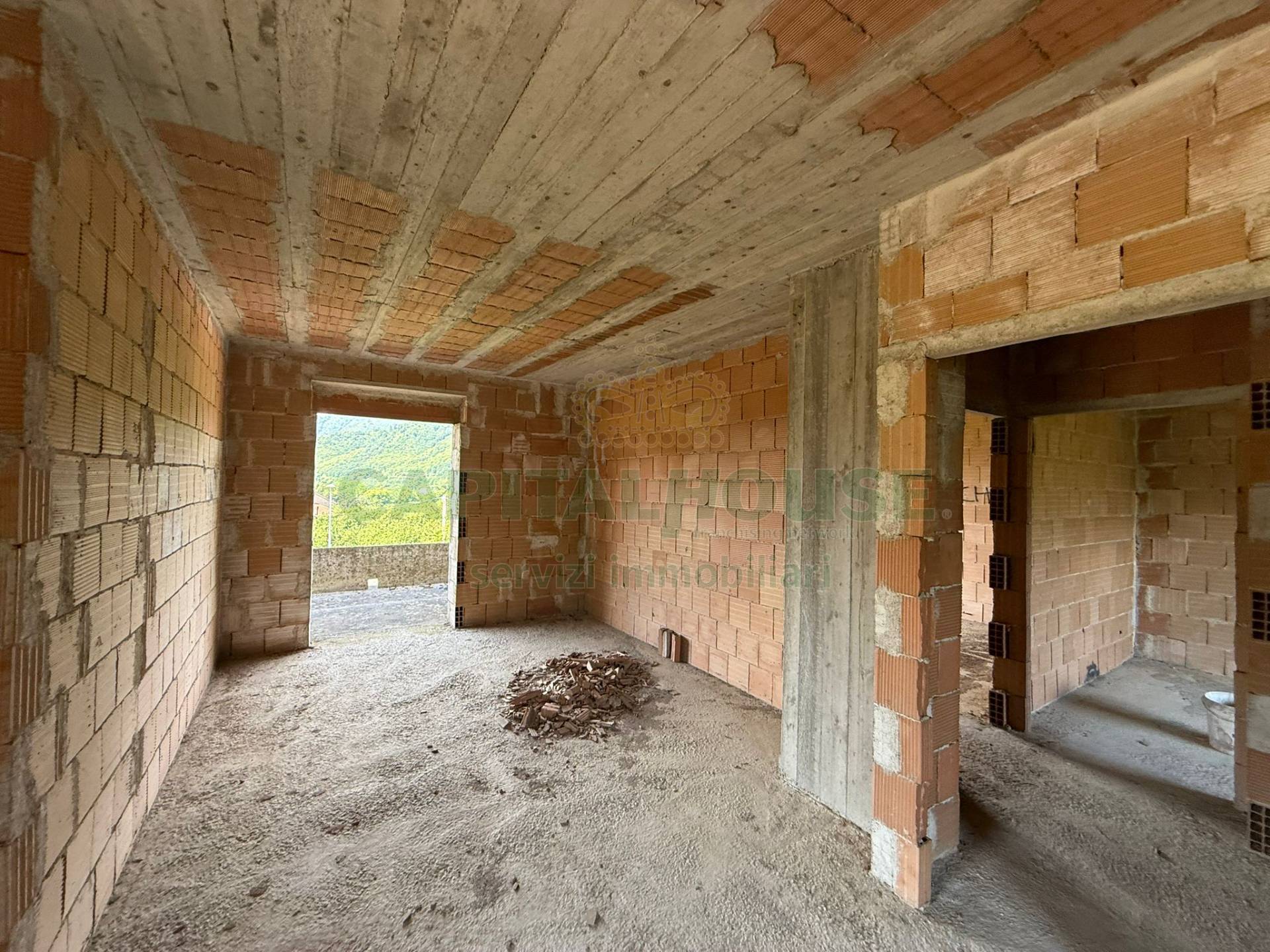 Villa bifamiliare in vendita a Fisciano