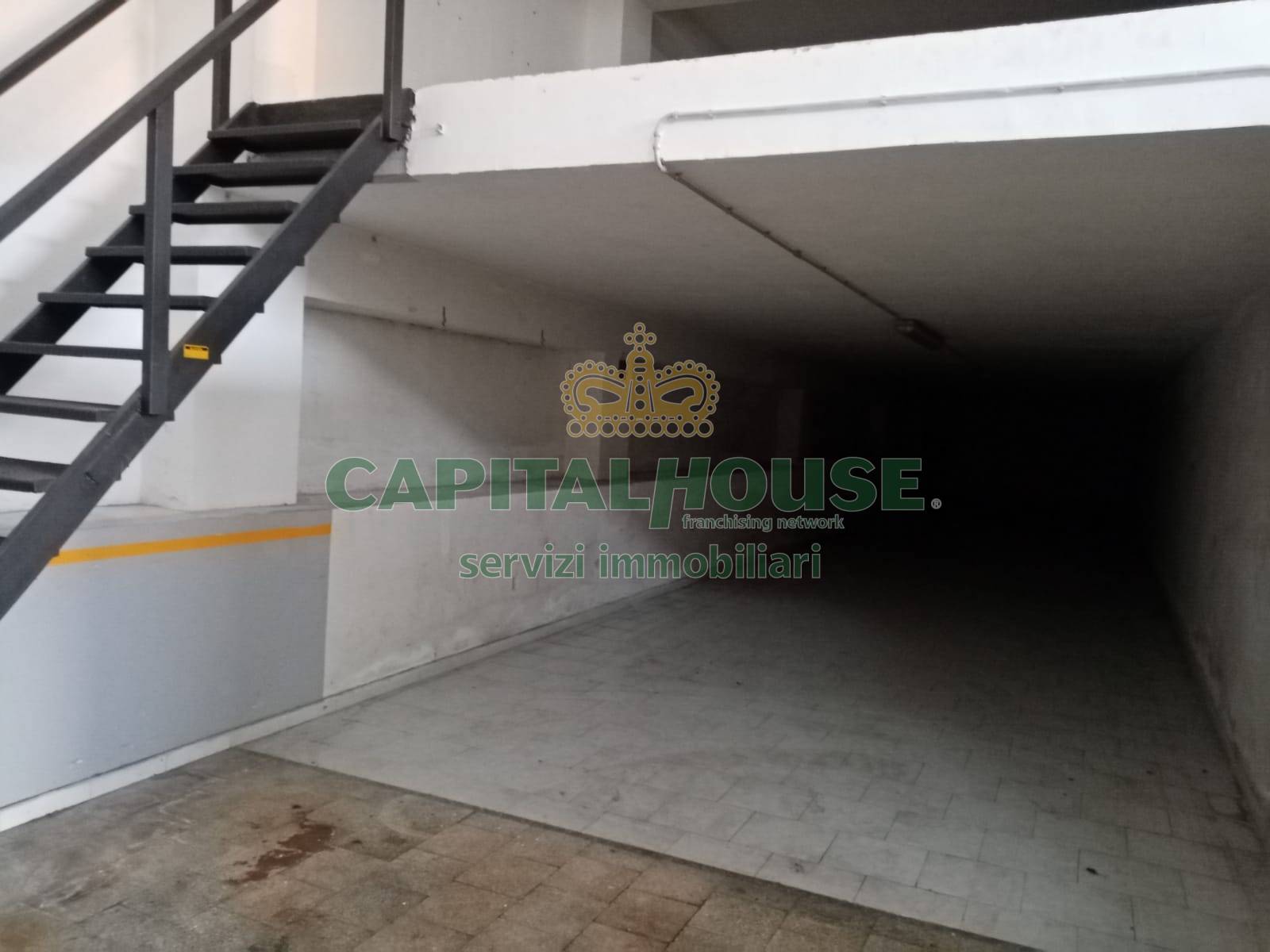 Commerciale in affitto a Mercato San Severino