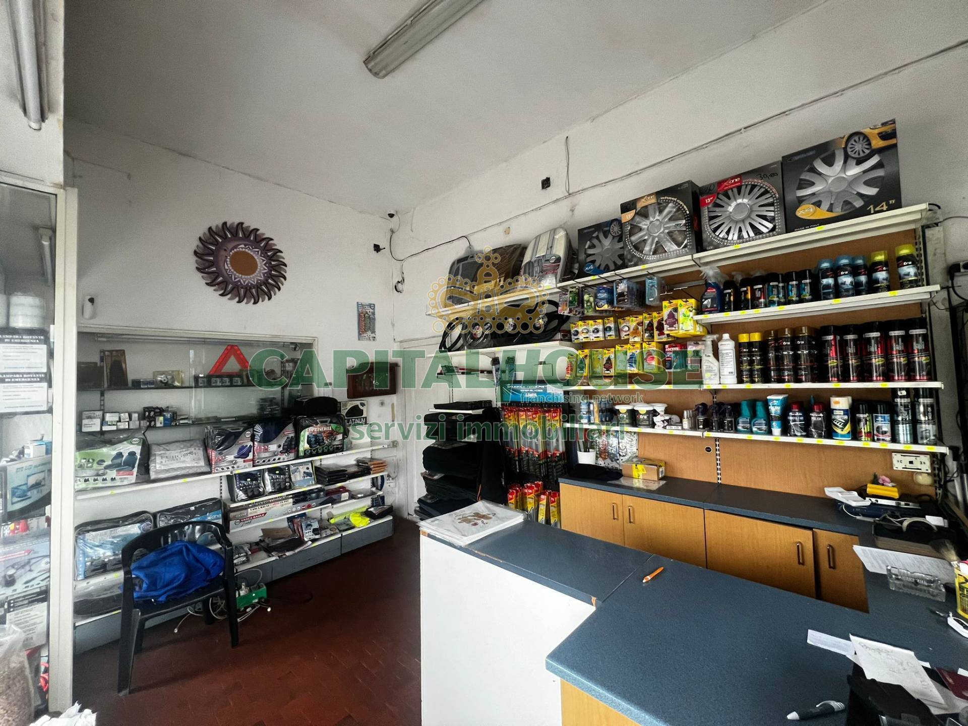 Commerciale in vendita a Fisciano