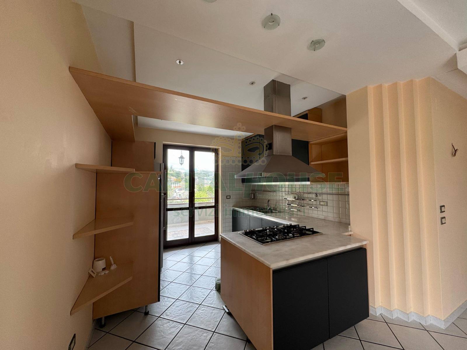 Appartamento in vendita a Roccapiemonte