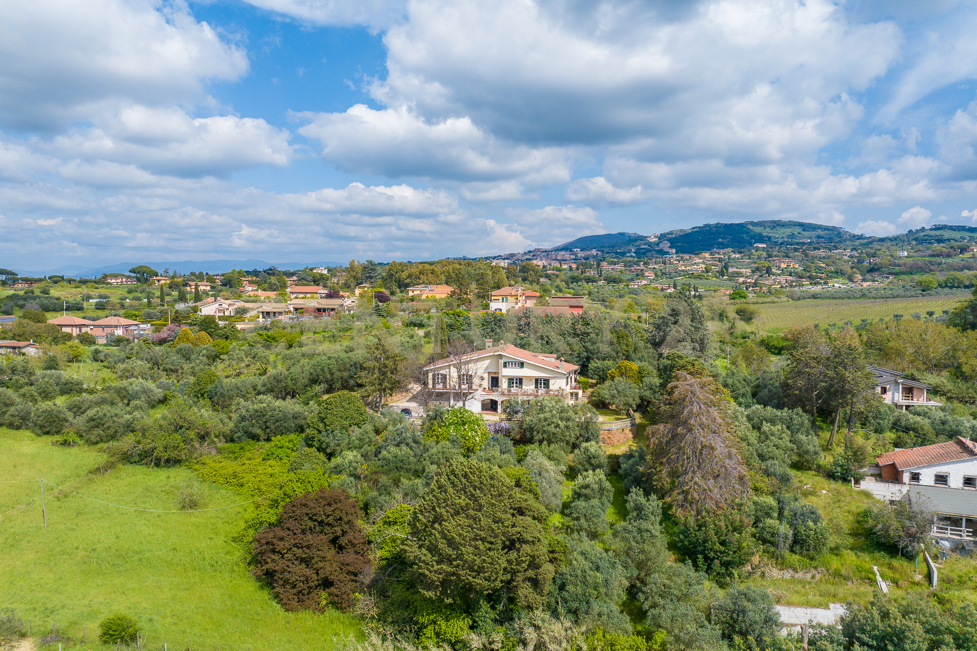 Casa indipendente con giardino in via di grotte maria 67, Frascati