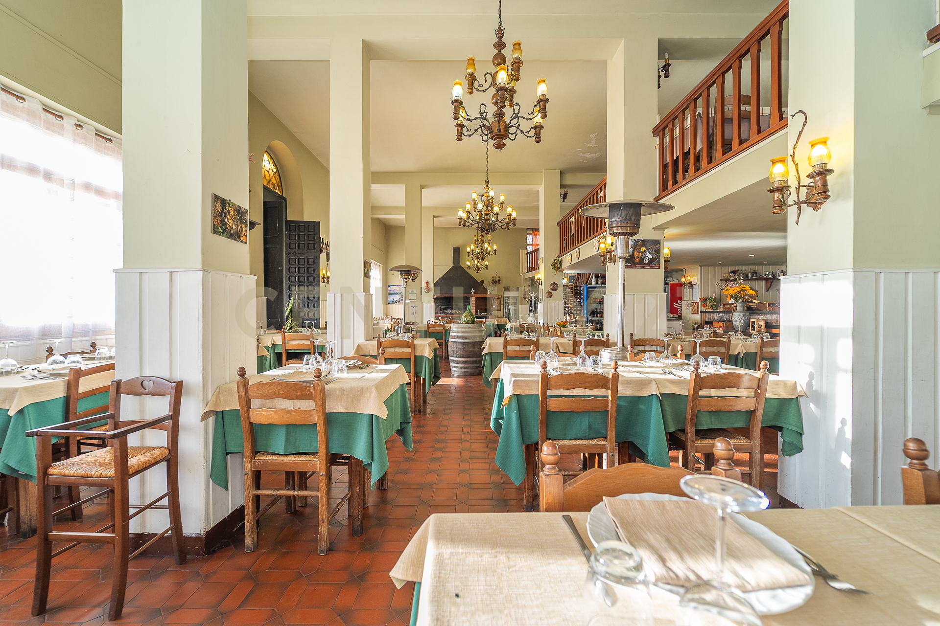 Locale commerciale in vendita in via nemorense 17, Nemi