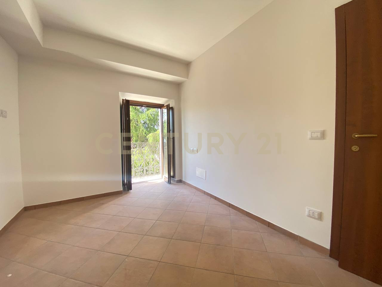 Casa indipendente ristrutturata in via codacchio 47, Poggio Picenze