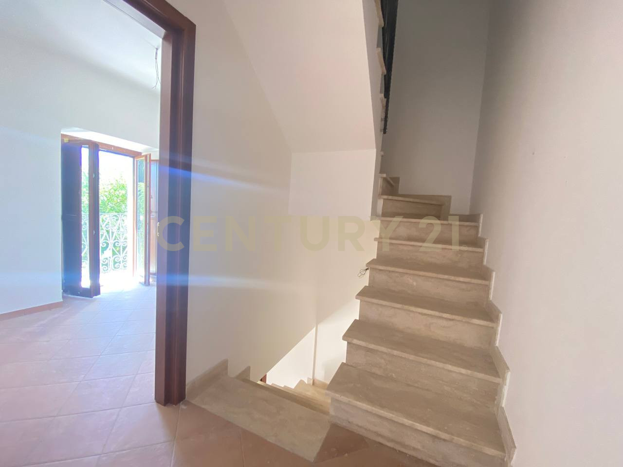 Casa indipendente ristrutturata in via codacchio 47, Poggio Picenze