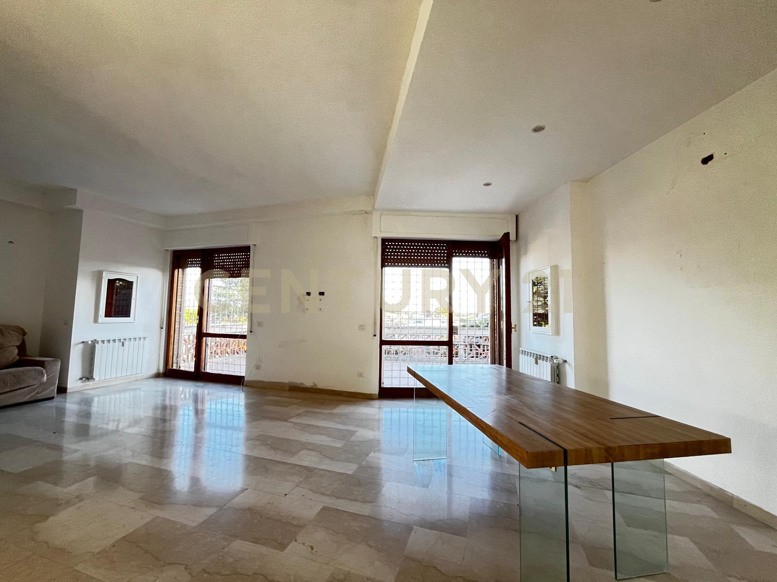 Attico con giardino in via roberto alessandri 80, Roma