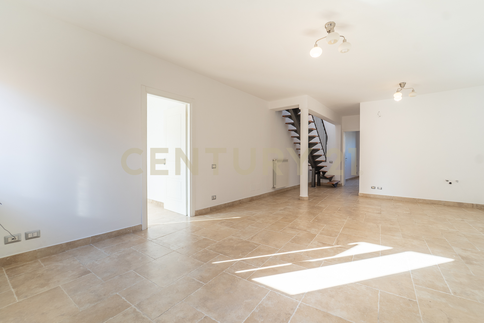 Casa indipendente con terrazzo in via appia nuova 17, Albano Laziale