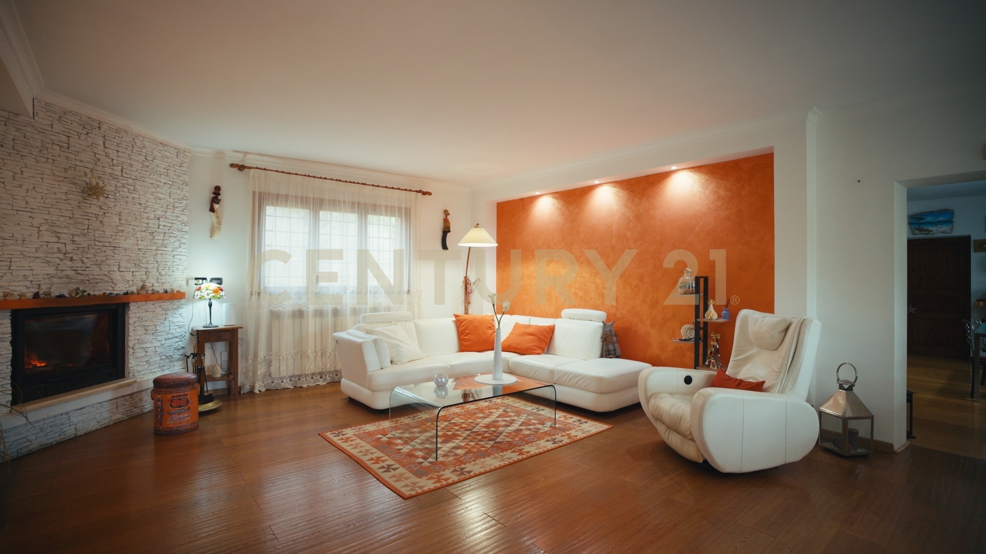 Villa con giardino in via delle ginestre 13, Sacrofano