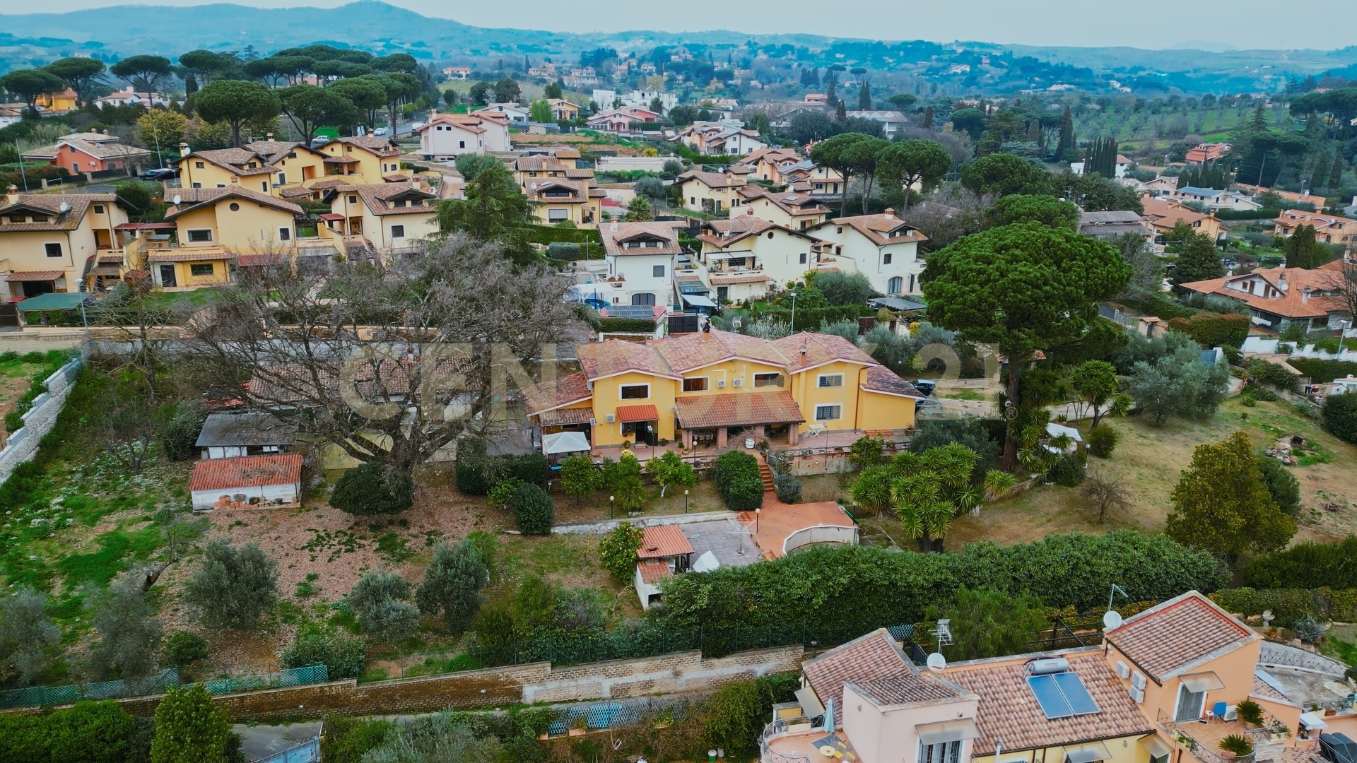 Villa con giardino in via delle ginestre 13, Sacrofano