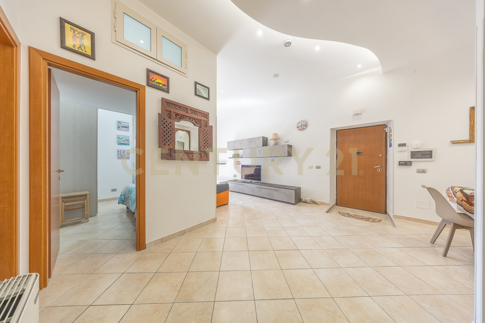 Quadrilocale ristrutturato in piazza pia 10, Anzio