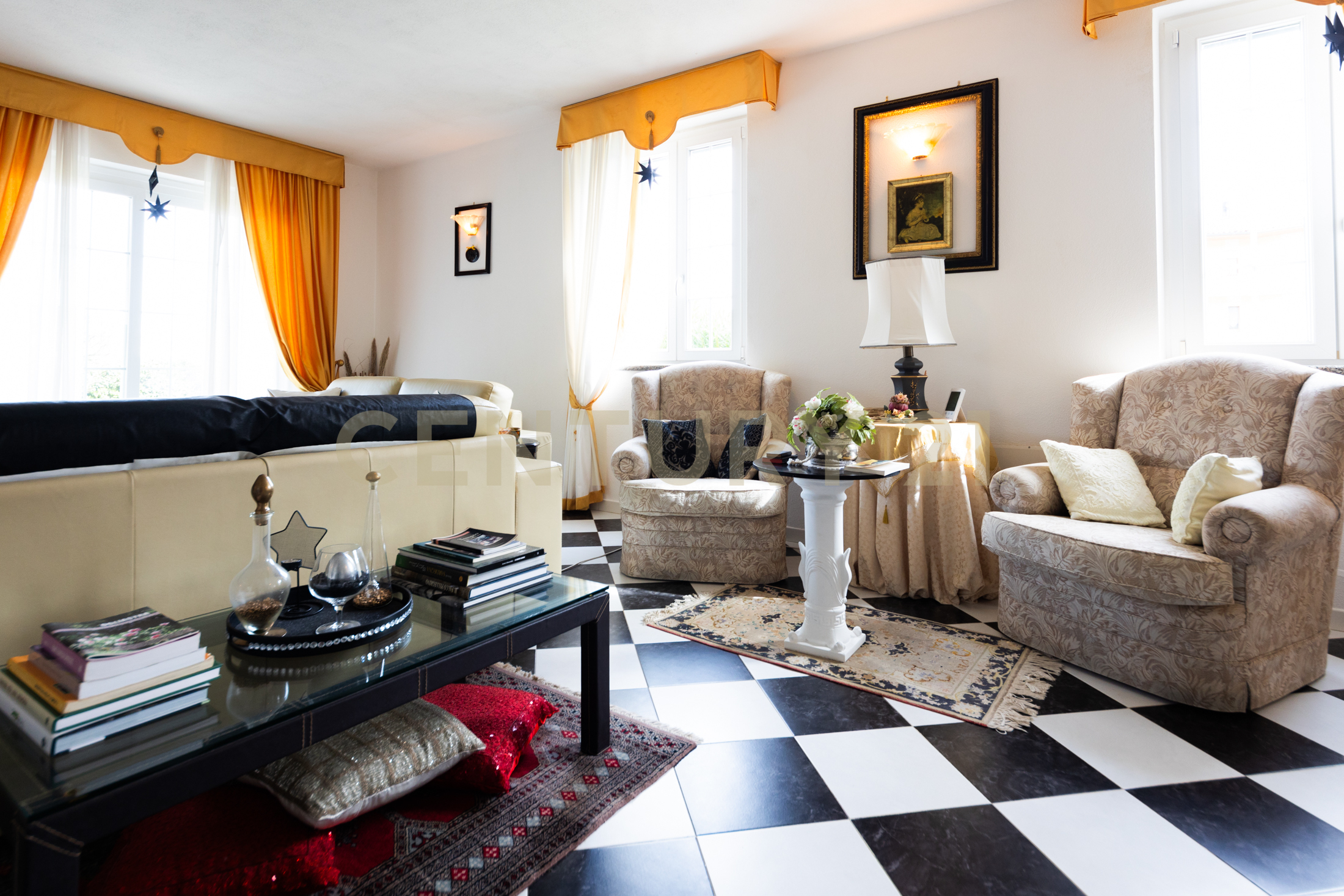 Villa con giardino in via giacomo puccini 38, Tempio Pausania