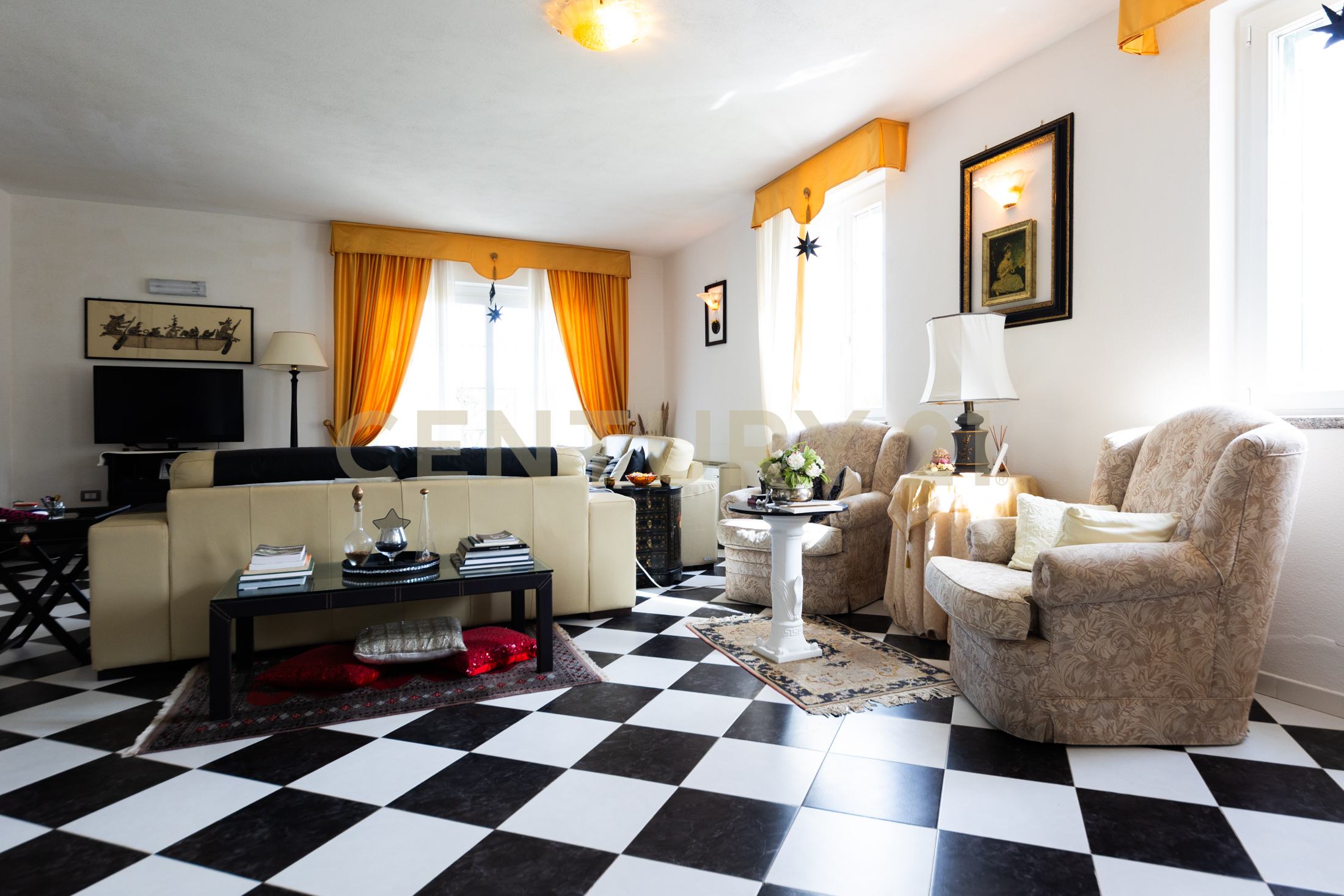 Villa con giardino in via giacomo puccini 38, Tempio Pausania