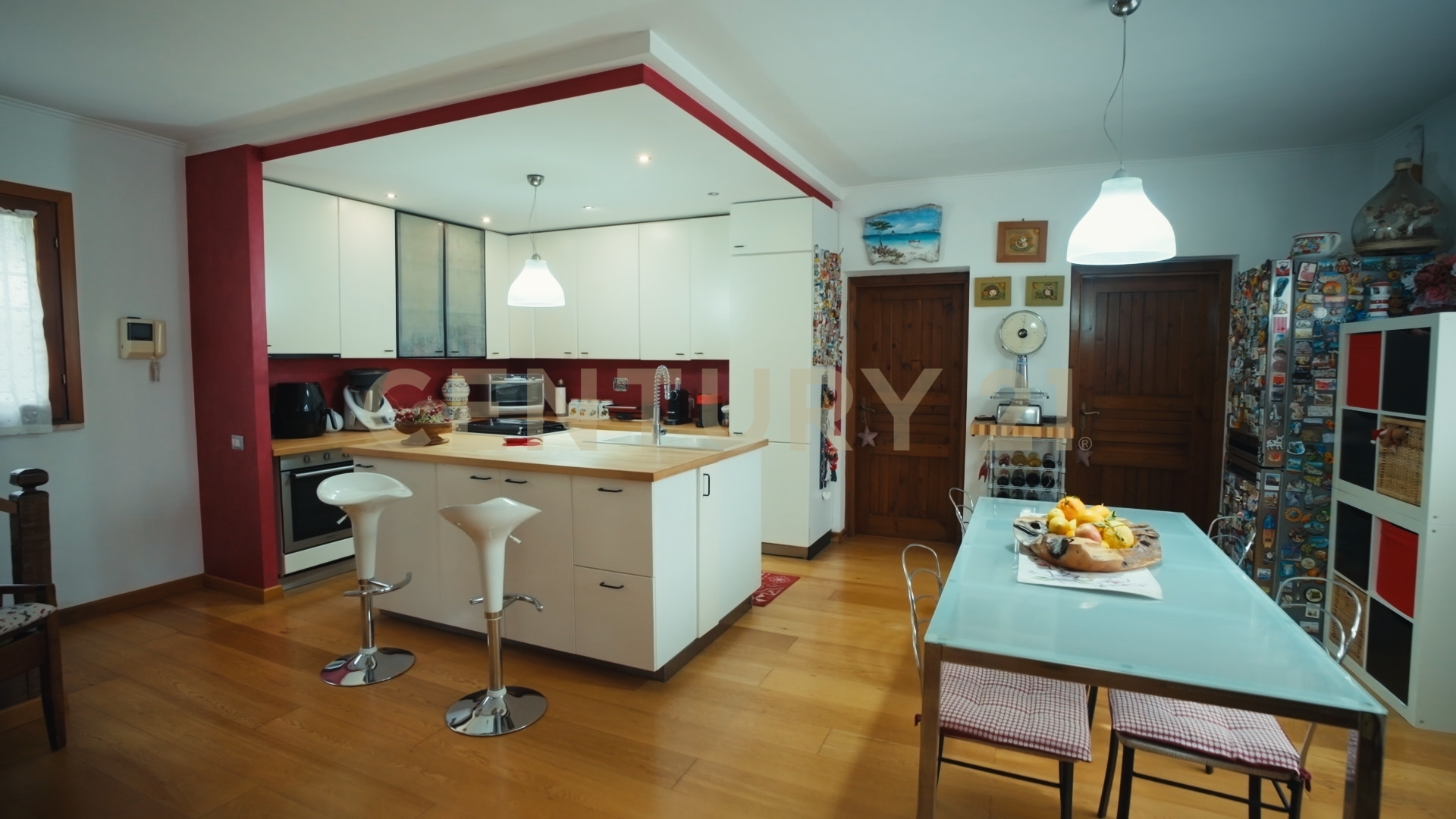 Villa con giardino in via delle ginestre 13, Sacrofano