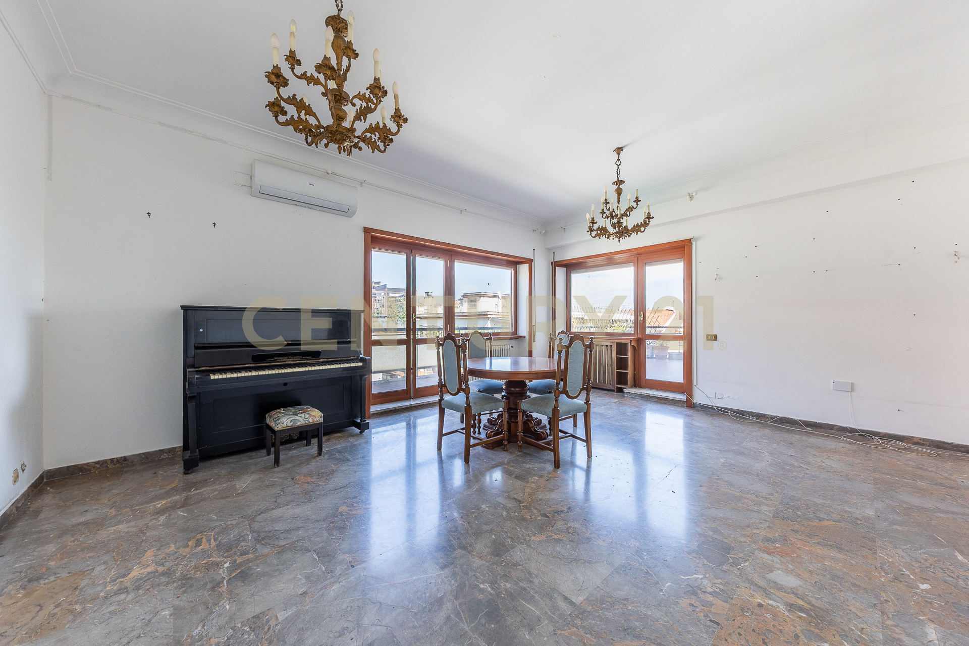 Attico con terrazzo in via costantino maes 53, Roma