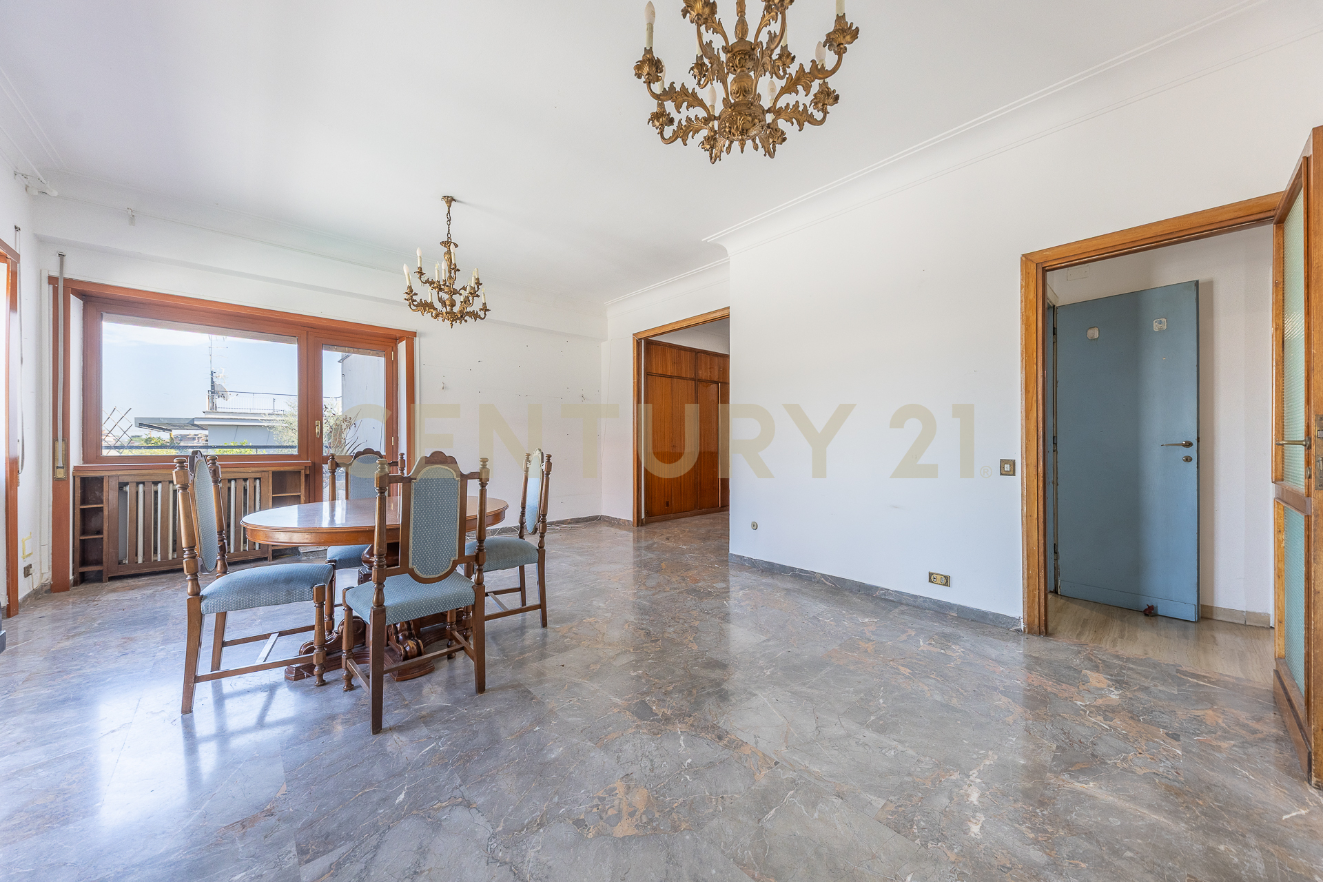 Attico con terrazzo in via costantino maes 53, Roma