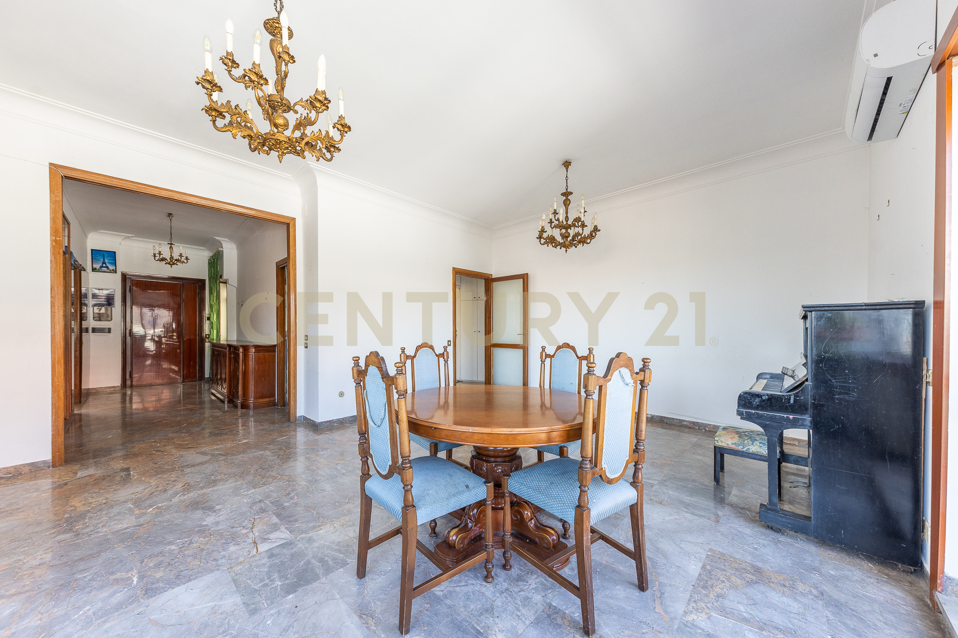 Attico con terrazzo in via costantino maes 53, Roma