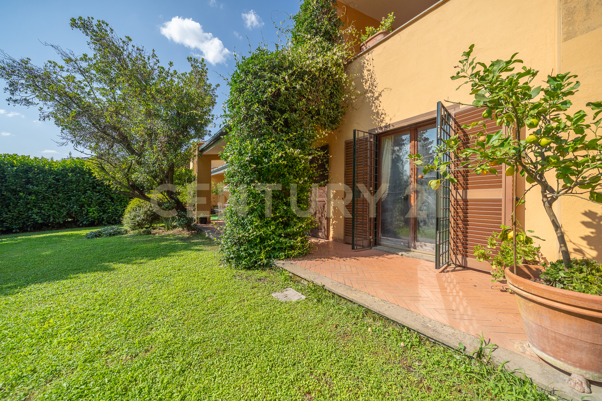 Villa con giardino in via guado tufo 27, Sacrofano