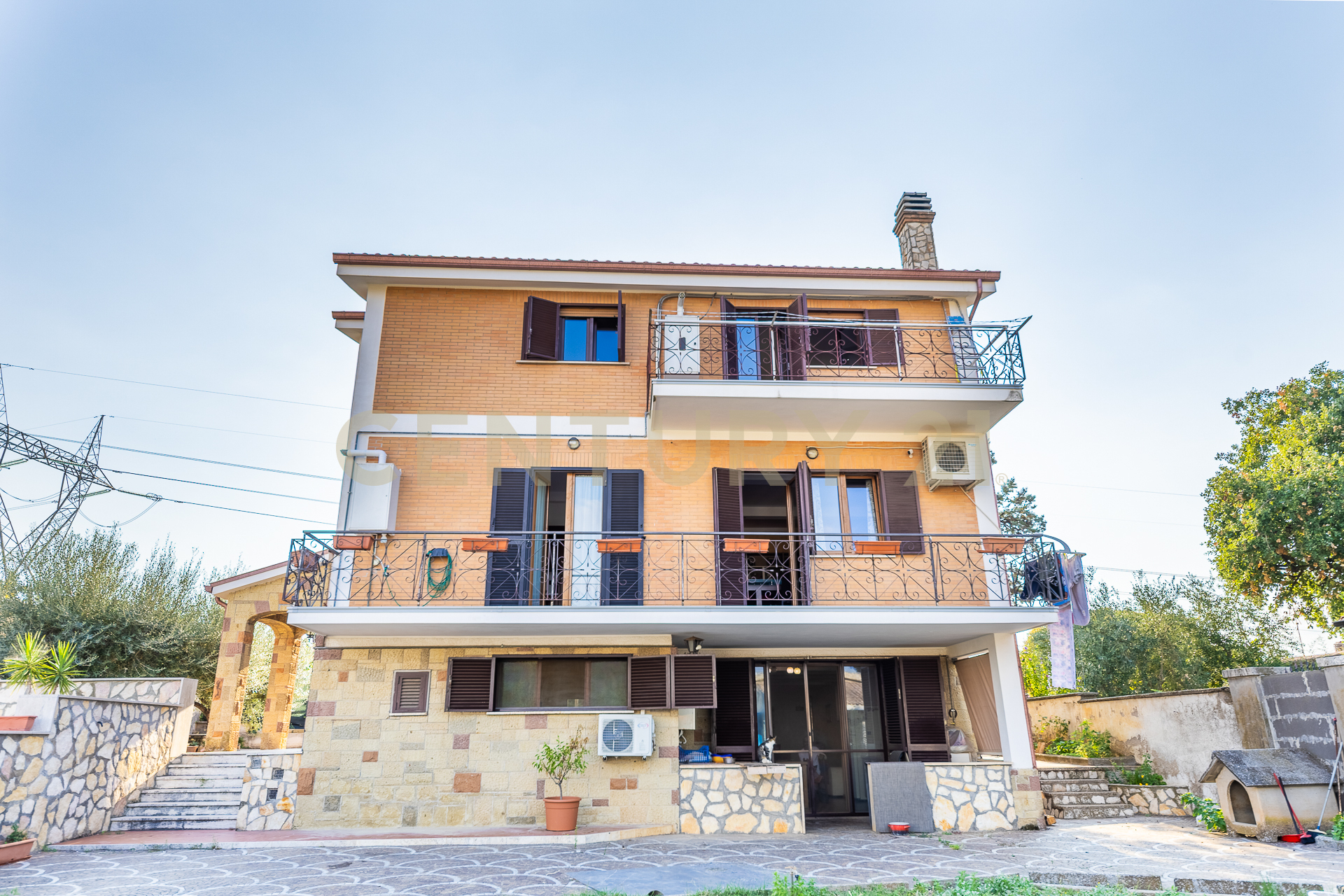Villa con giardino in via beethoven 38, Zagarolo