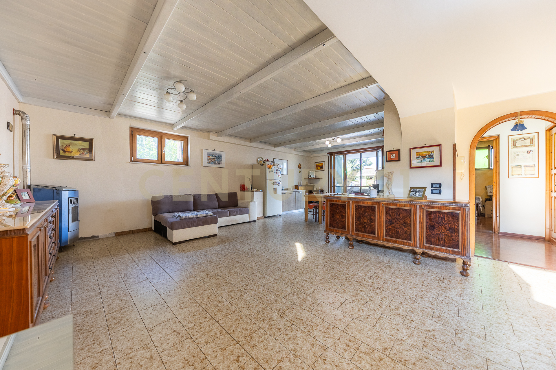 Villa con giardino in via beethoven 38, Zagarolo