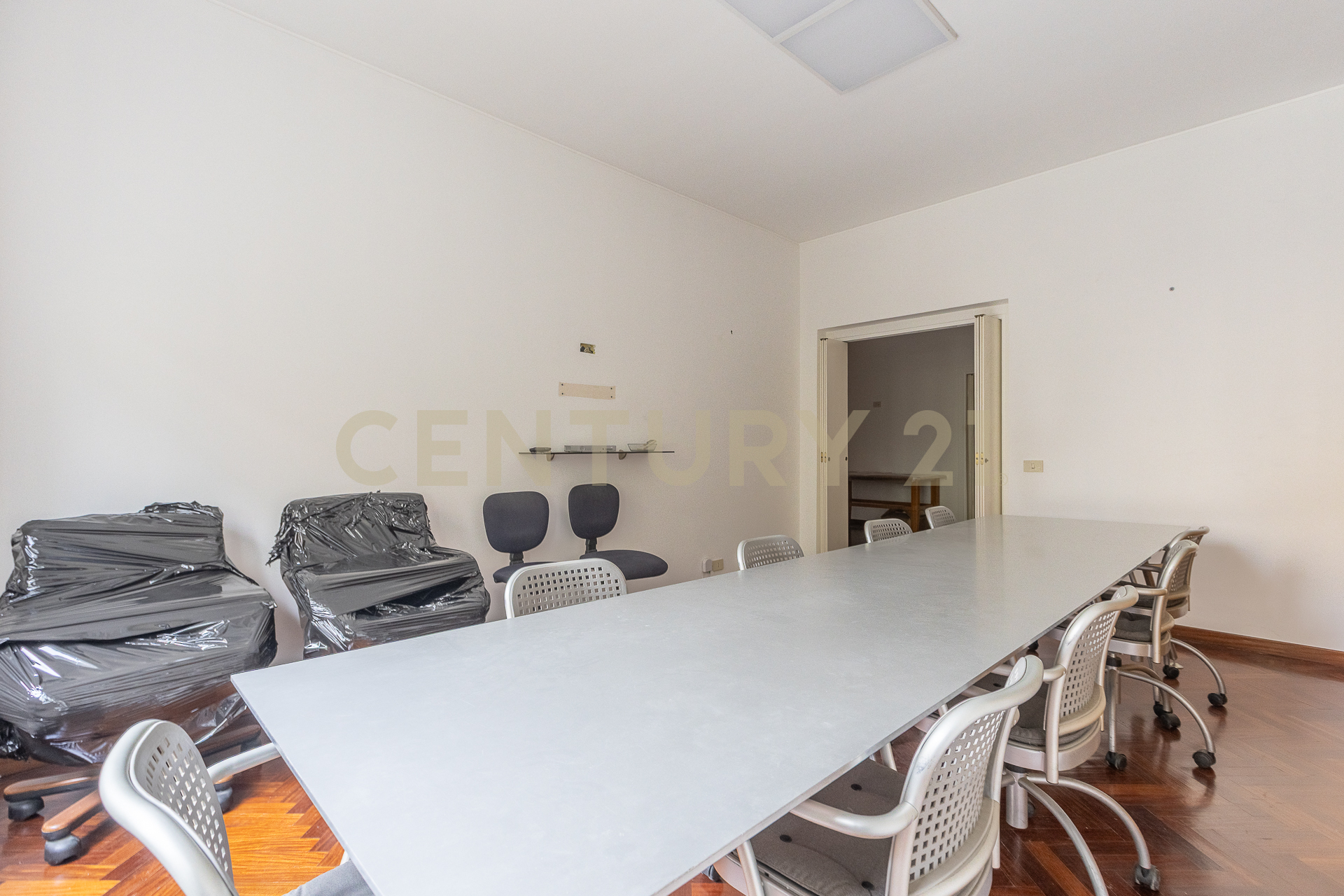 Bilocale con terrazzo in largo messico 7, Roma