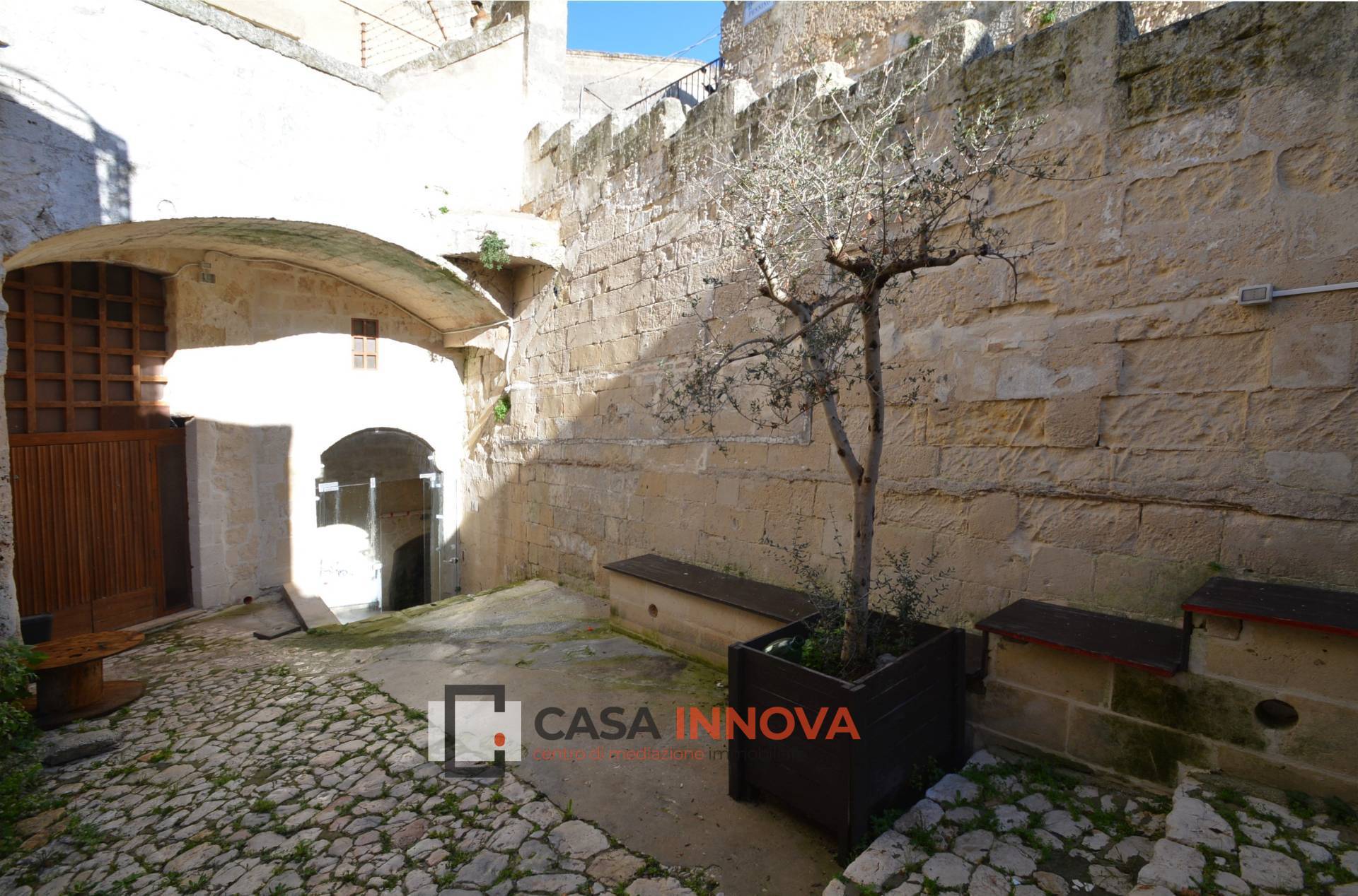 Locale Commerciale in affitto a Matera, Centro storico