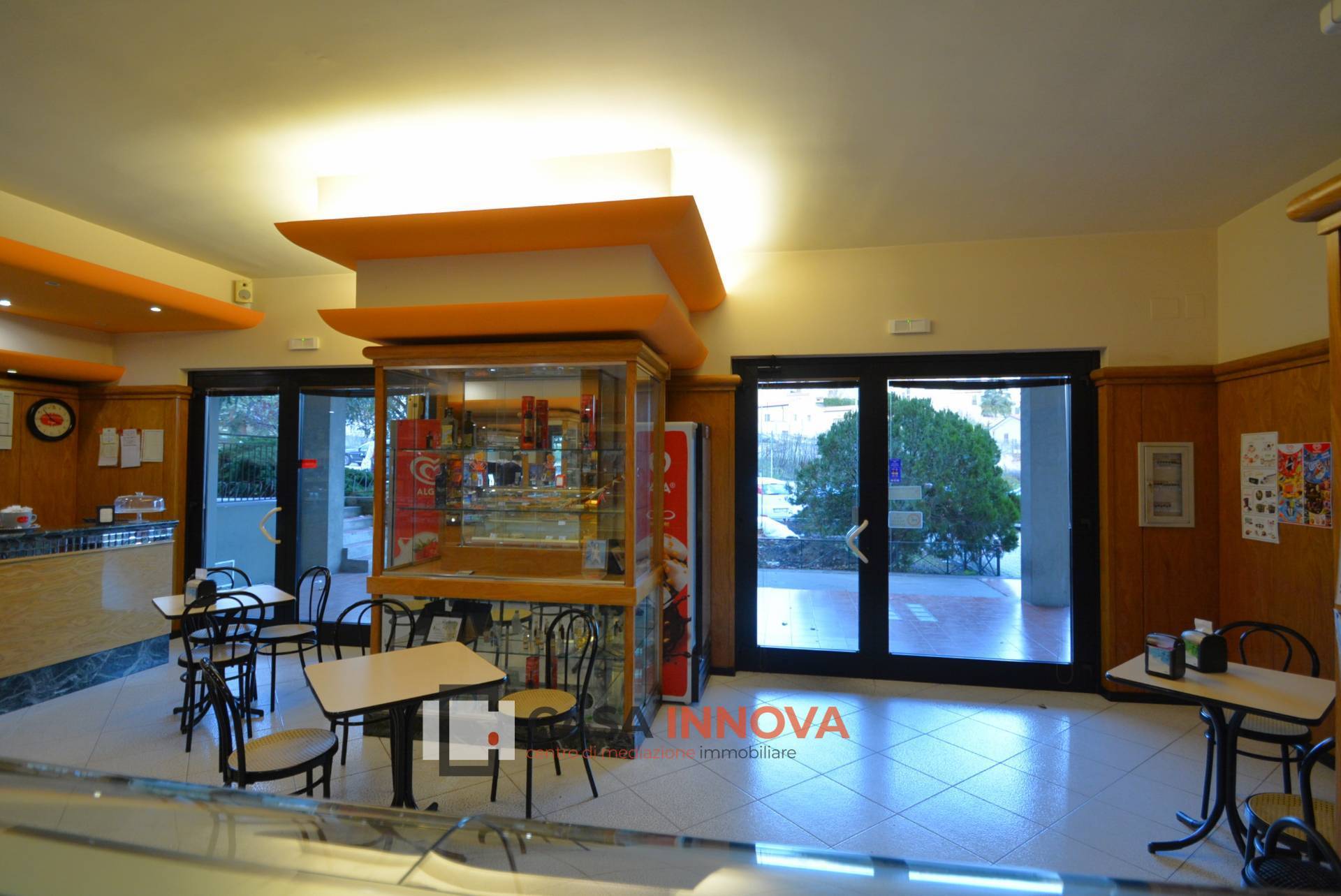 Locale Commerciale in vendita a Matera, Periferia Sud