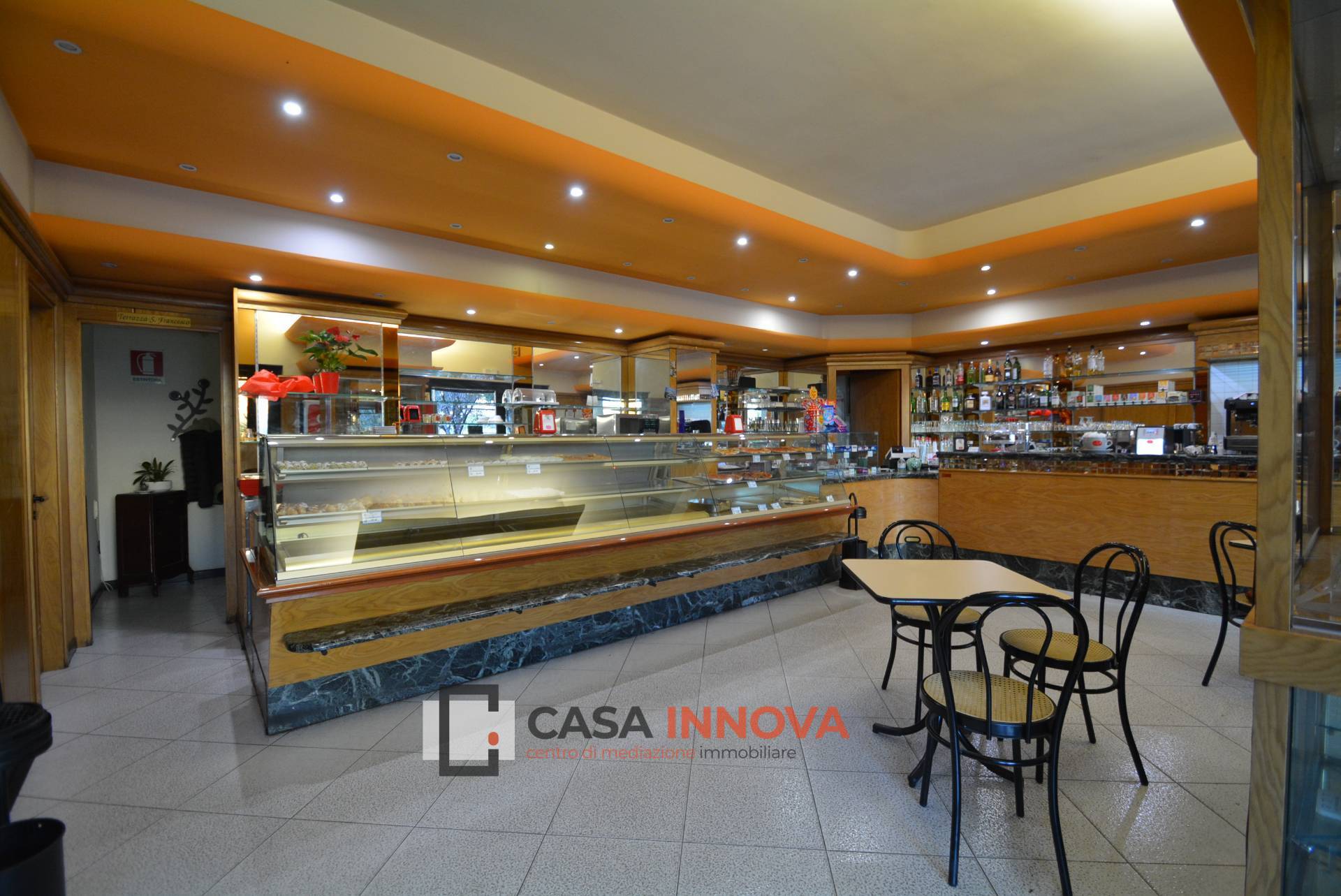 Locale Commerciale in vendita a Matera, Periferia Sud