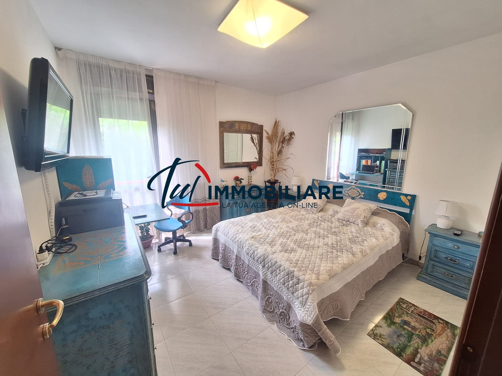 Appartamento con box doppio in via del limoncino 2, Livorno
