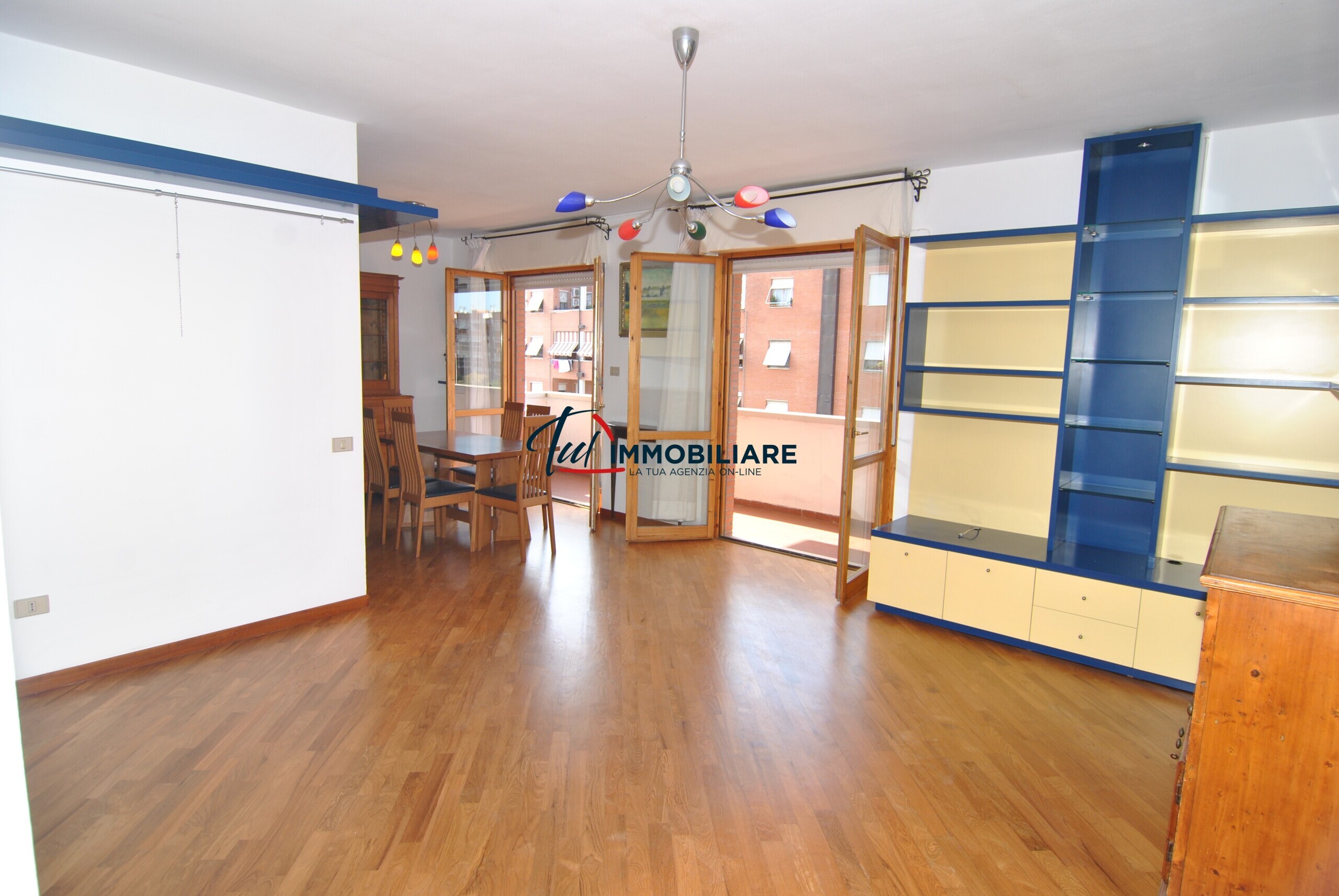 Appartamento con giardino in via jean monnet 4, Livorno