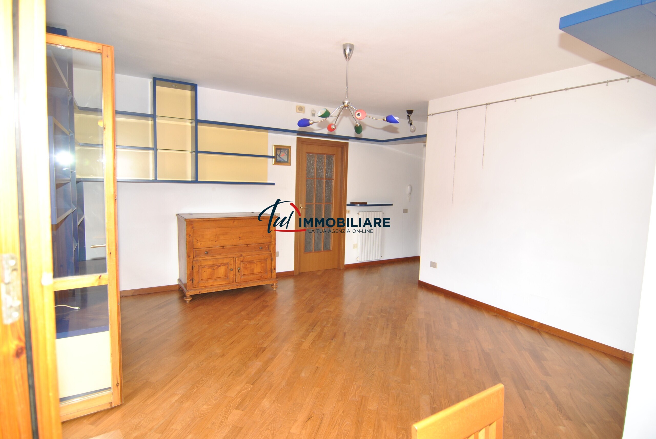 Appartamento con giardino in via jean monnet 4, Livorno