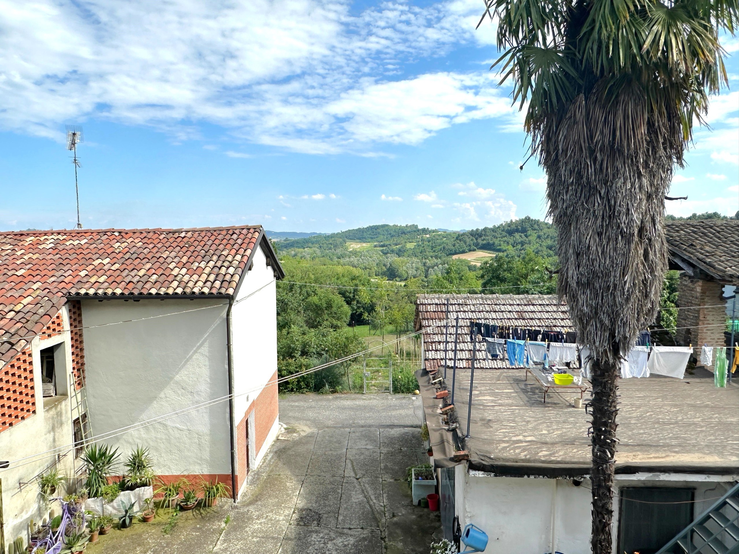 Villetta a schiera con giardino in vicolo borgo 15, Camino