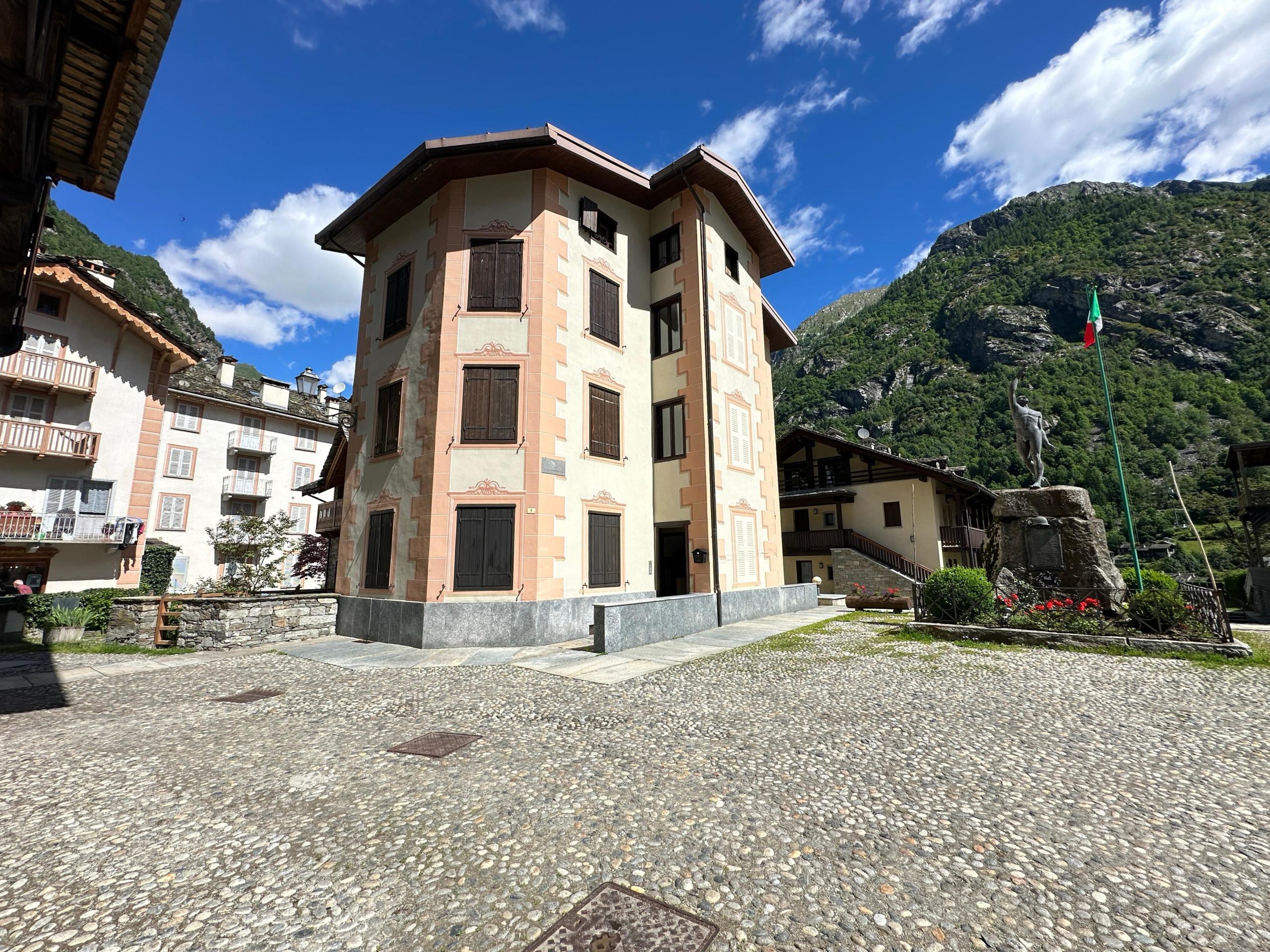Trilocale in vendita in riva valdobbia piazza iv novembre 7, Alagna Valsesia