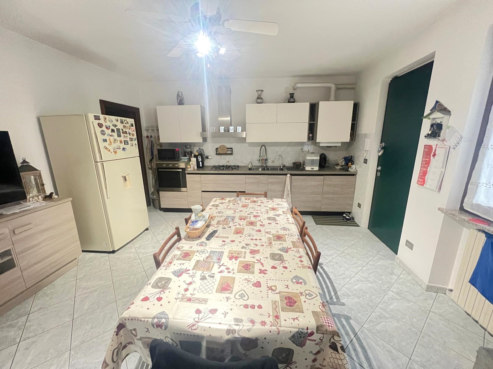 Casa indipendente con box doppio in via gerardo salis 9, Asigliano Vercellese