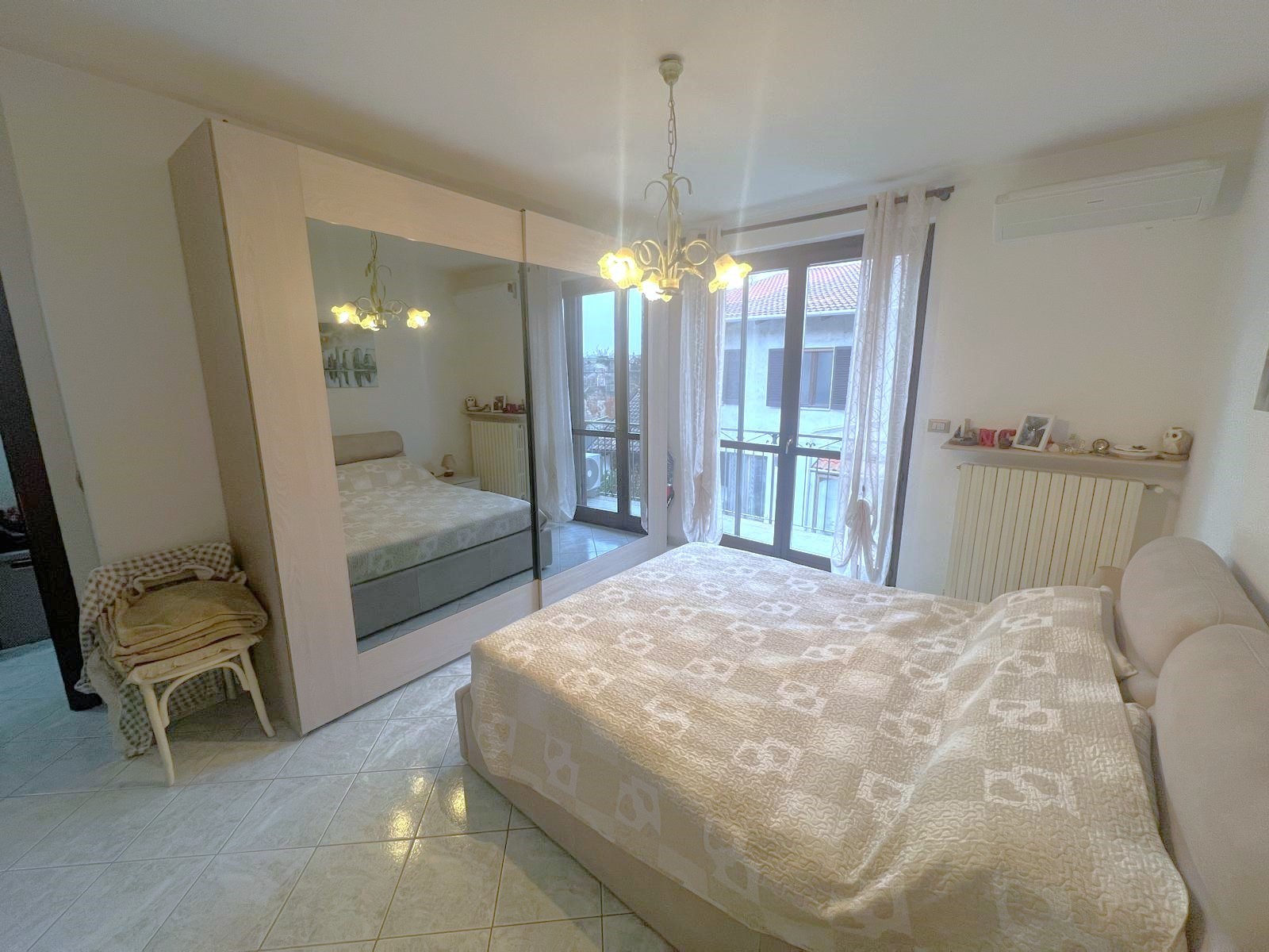 Casa indipendente con box doppio in via gerardo salis 9, Asigliano Vercellese