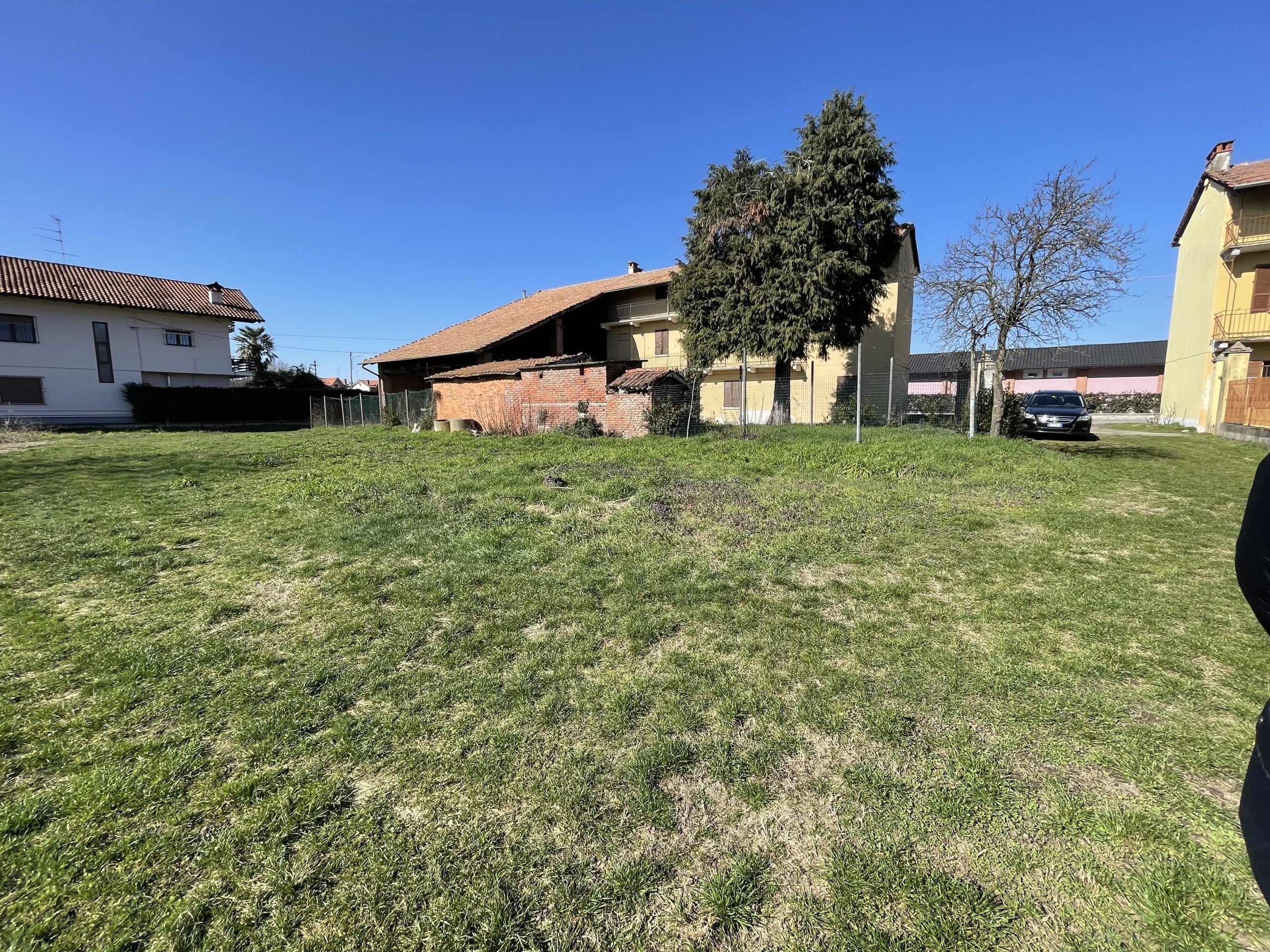 Casa indipendente da ristrutturare in via roma 4343, Fara Novarese