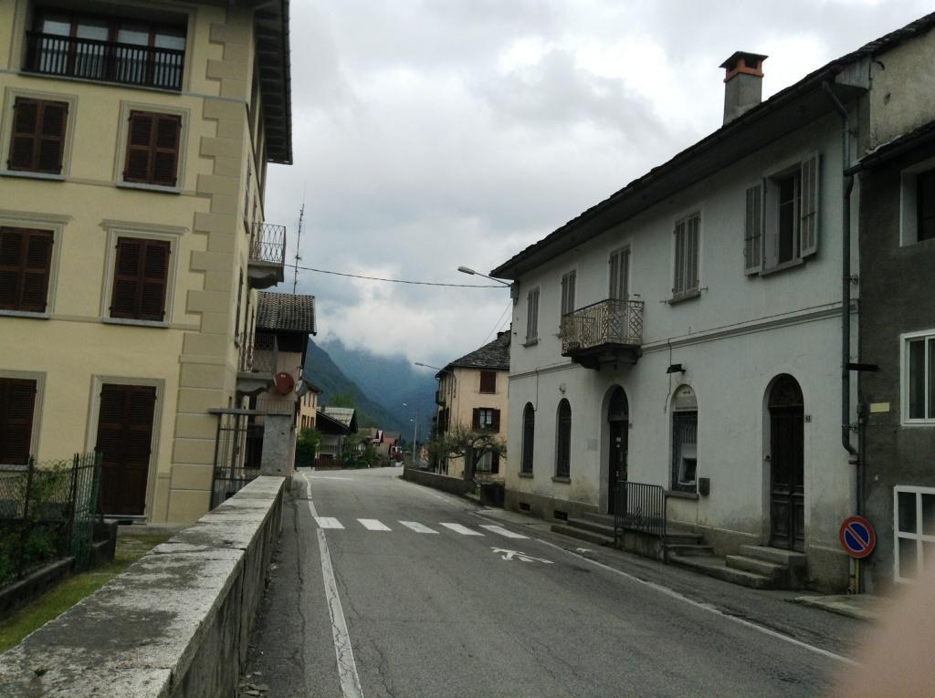 Ufficio da ristrutturare in via monte rosa 63, Scopa