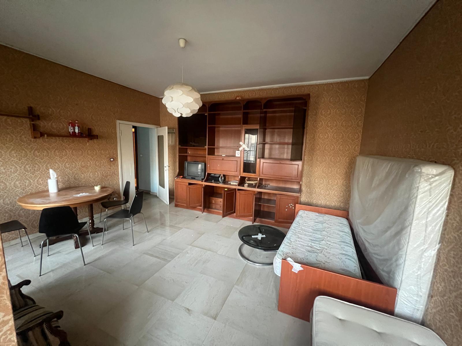 Bilocale da ristrutturare in via dante alighieri 59, Vercelli