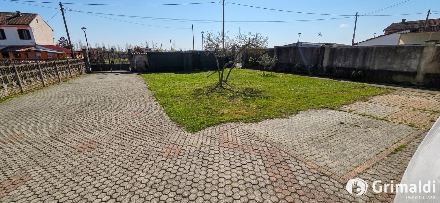 Casa indipendente con giardino in via san giorgio 13, Tricerro