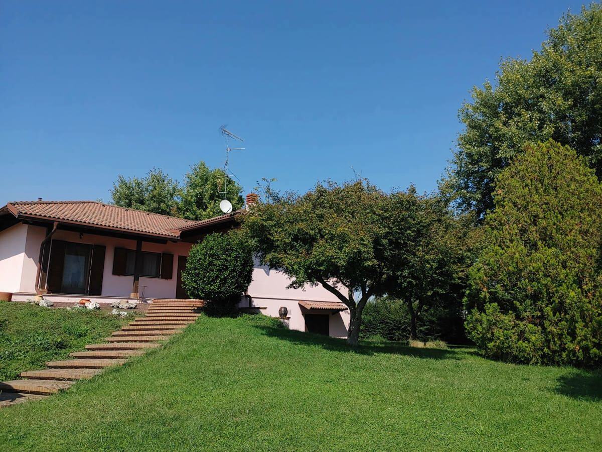 Casa indipendente con giardino in piazzale felice dardano 24a, Villata