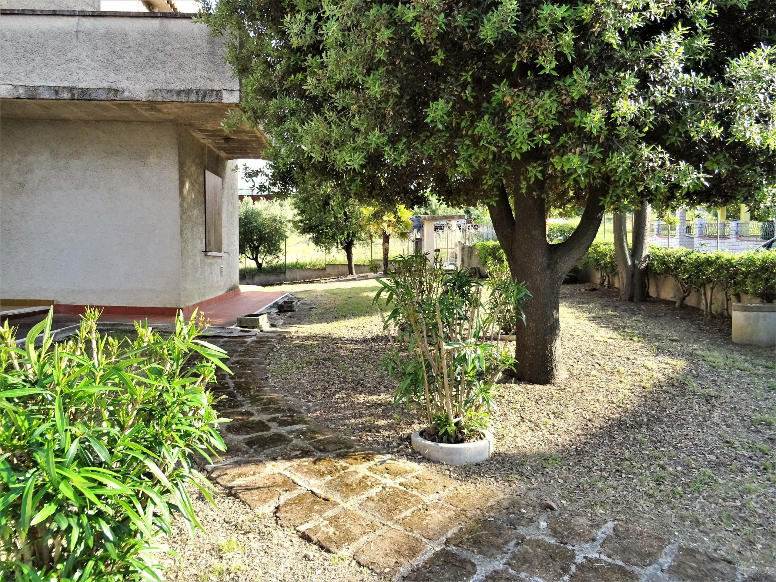Villa con giardino a Montemarciano