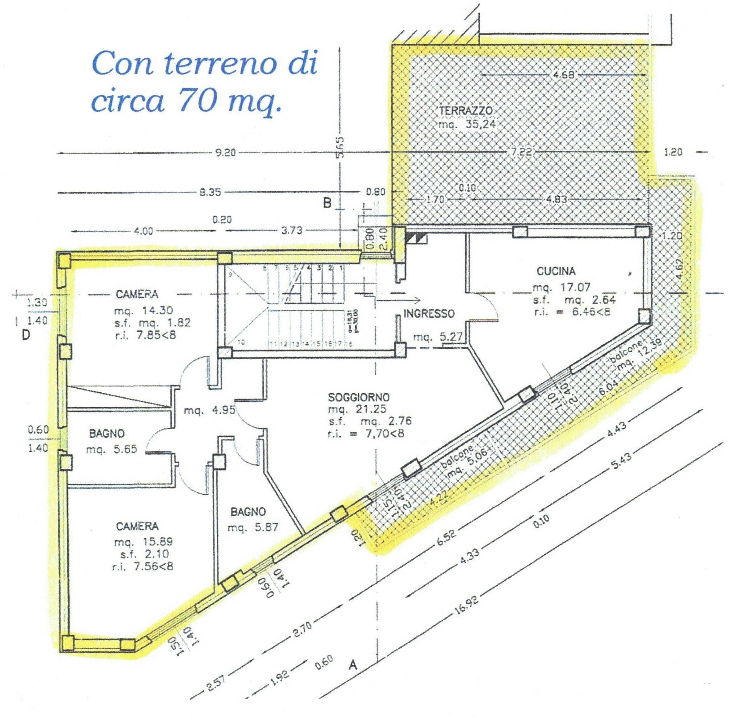 Trilocale con terrazzo a Ostra Vetere