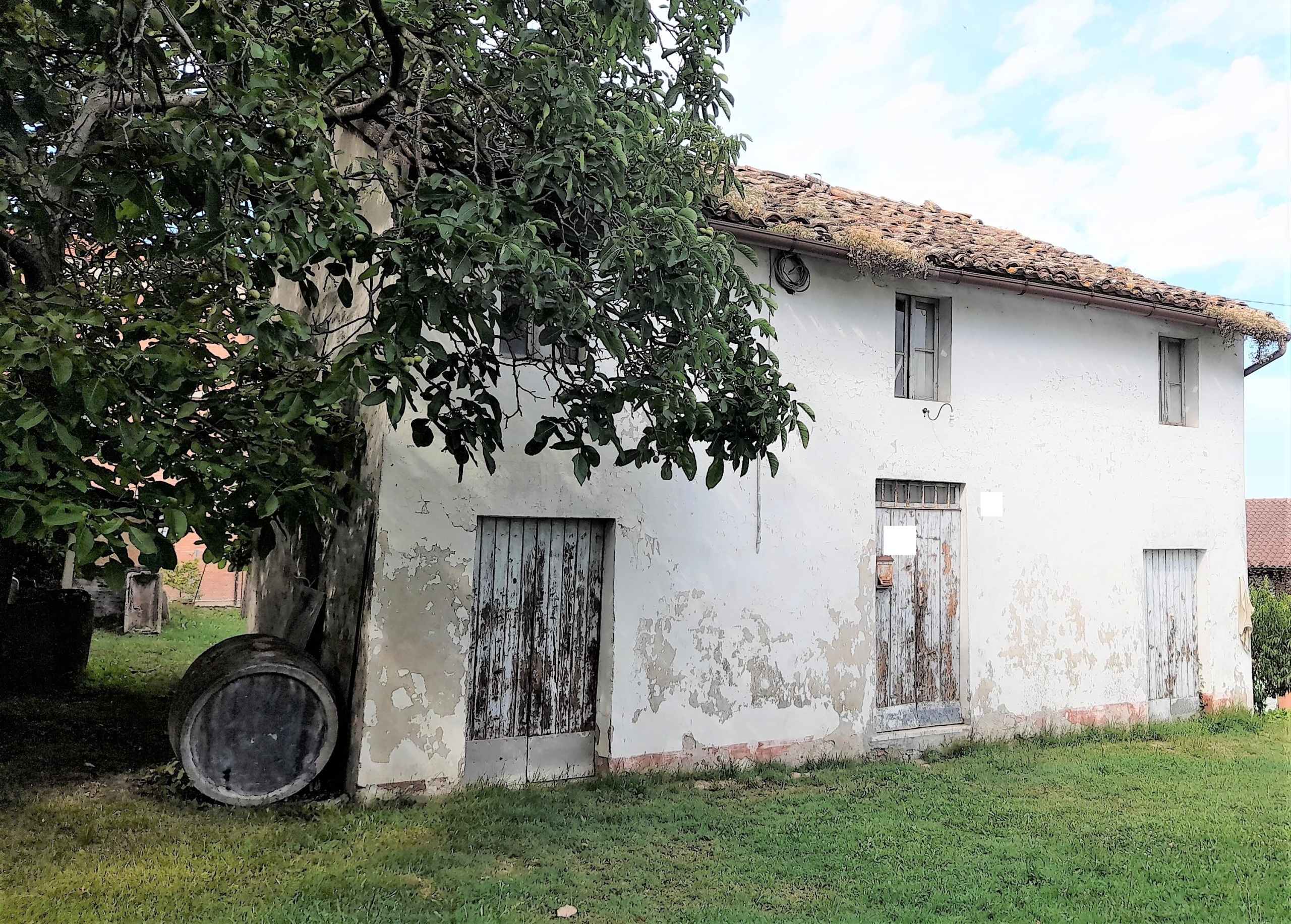 Rustico con giardino a Ostra
