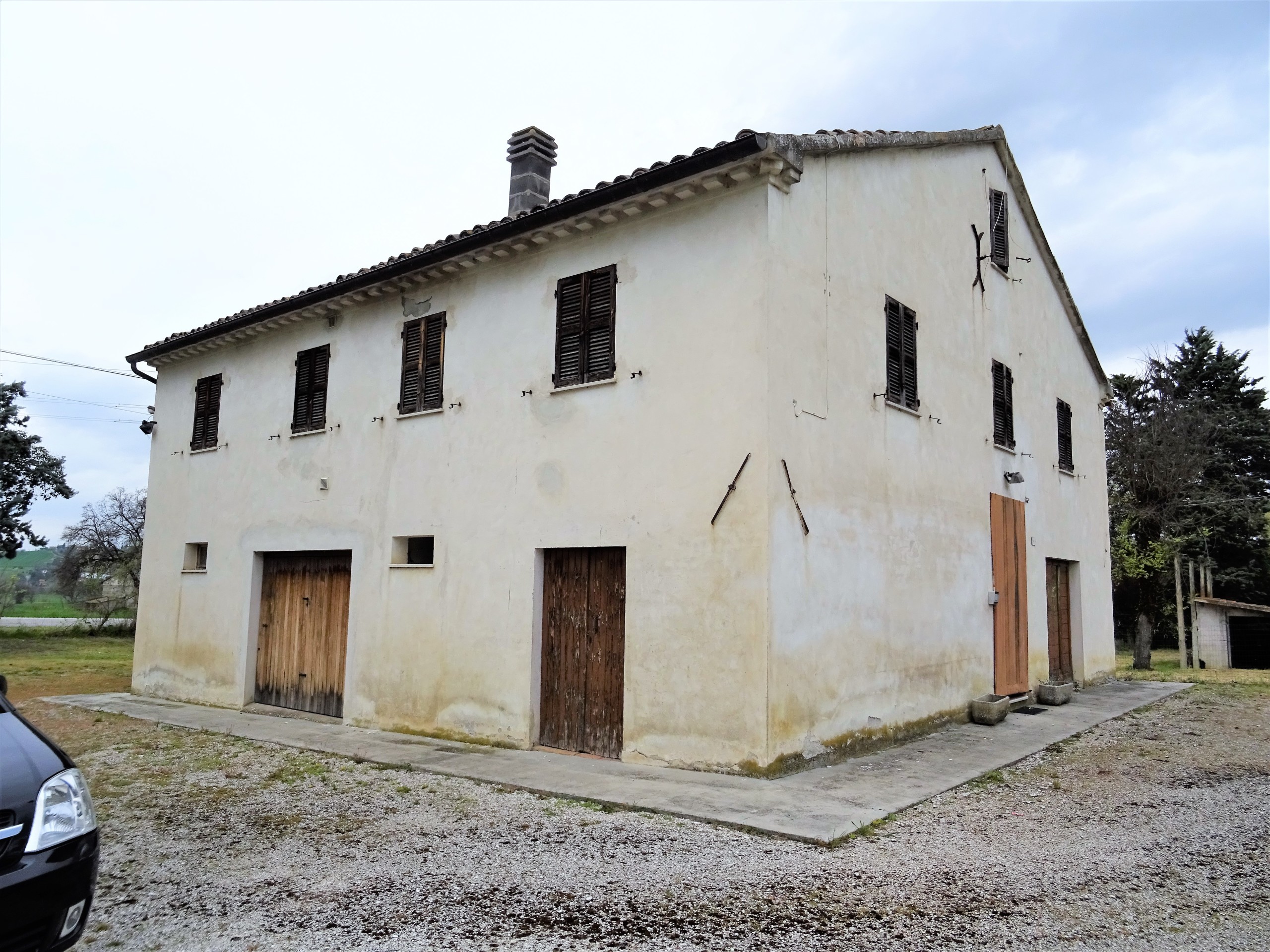 Rustico da ristrutturare a Corinaldo