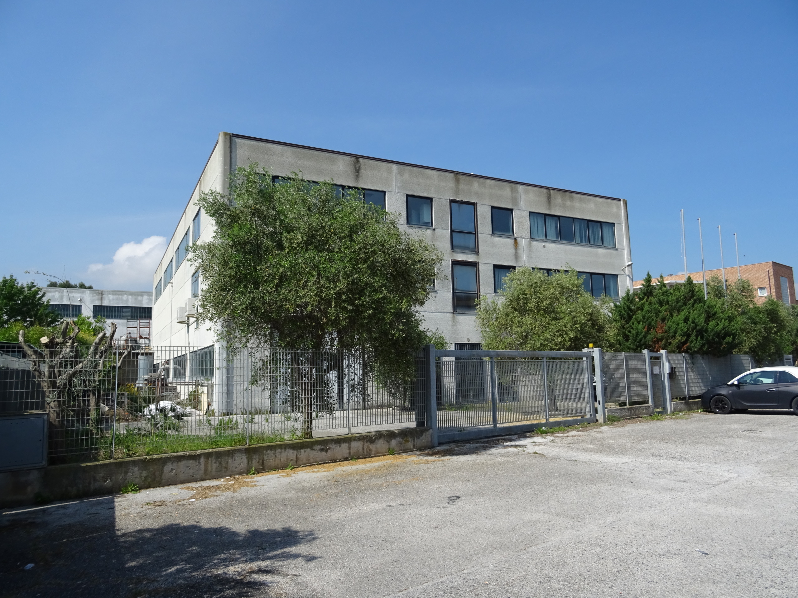 Capannone vista mare, Senigallia marzocca