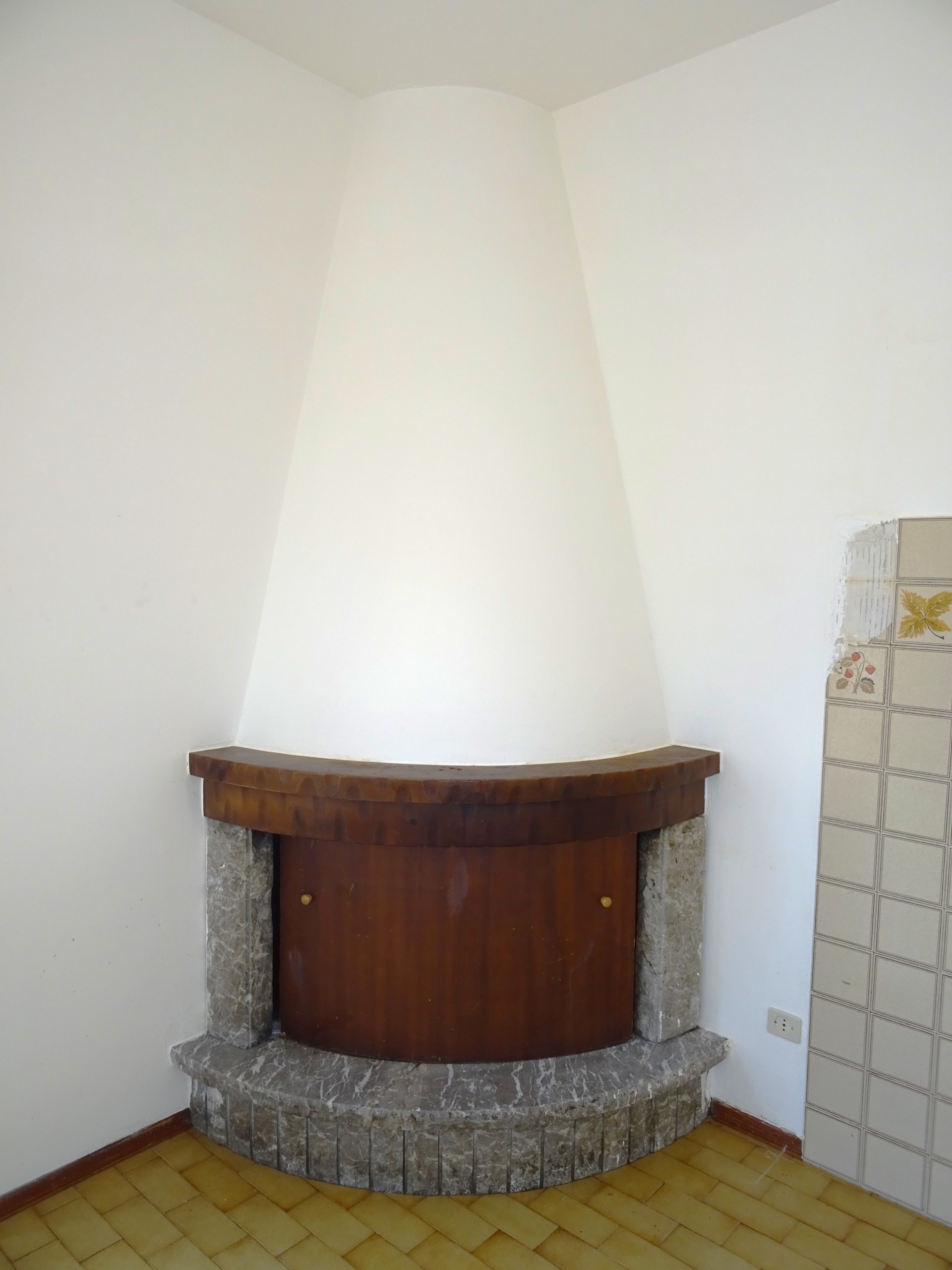 Quadrilocale con terrazzo a Serra de' Conti